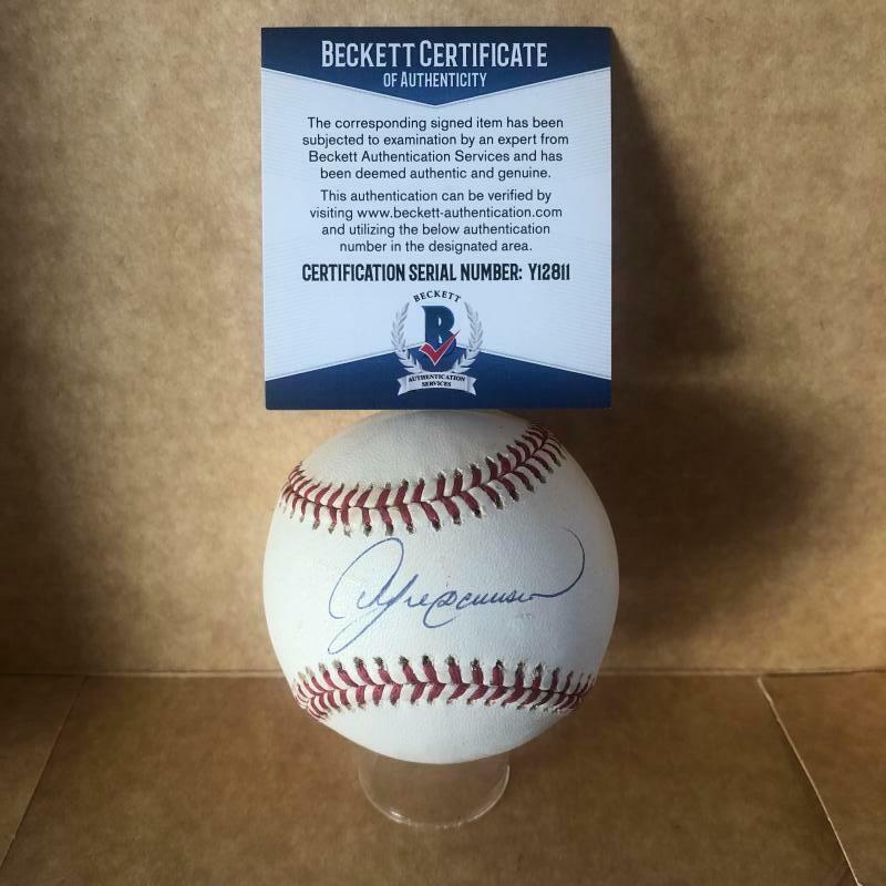 ANDRE DAWSON CUBS SIGNED AUTO VINTAGE N.L. BASEBALL BECKETT Y12811