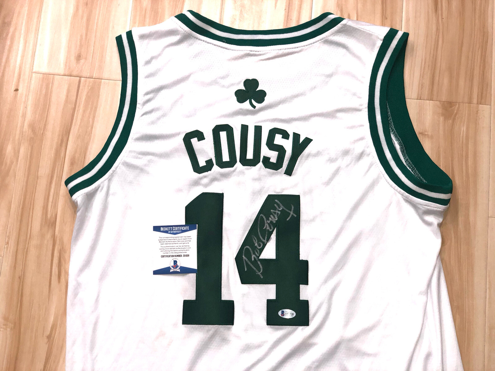 BOB COUSY HAND SIGNED BOSTON CELTICS JERSEY CHAMPS HOF MVP BAS BECKETT CERT COLLECTIBLE MEMORABILIA