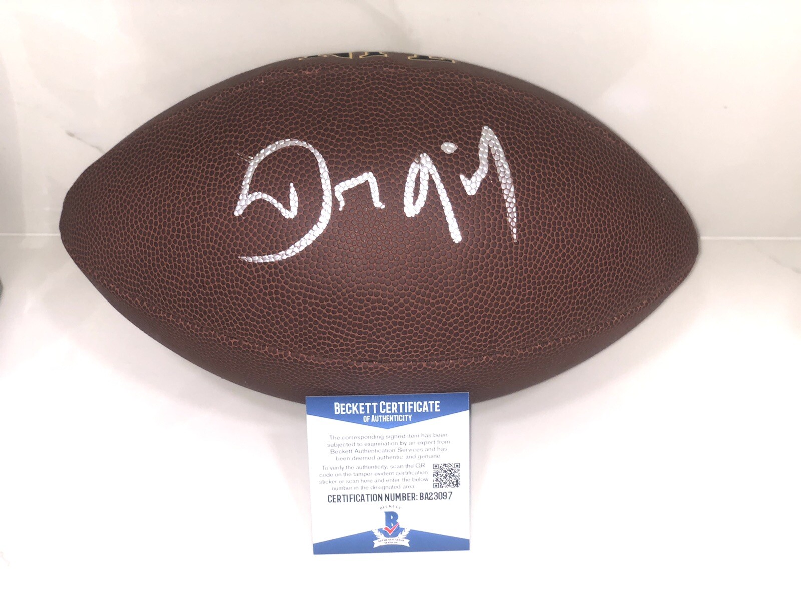 DENNIS QUAID SIGNED NFL FOOTBALL ANY GIVEN SUNDAY JACK ROONEY BECKETT BAS CERT COLLECTIBLE MEMORABILIA
