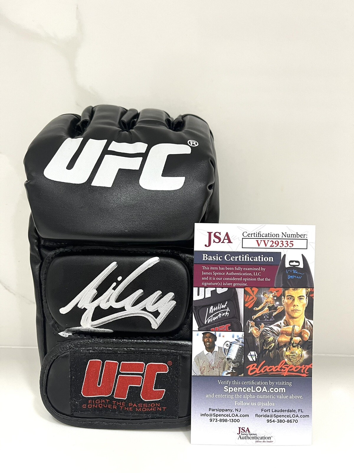 Ian Garry hand signed UFC glove fighter JSA Cert #2