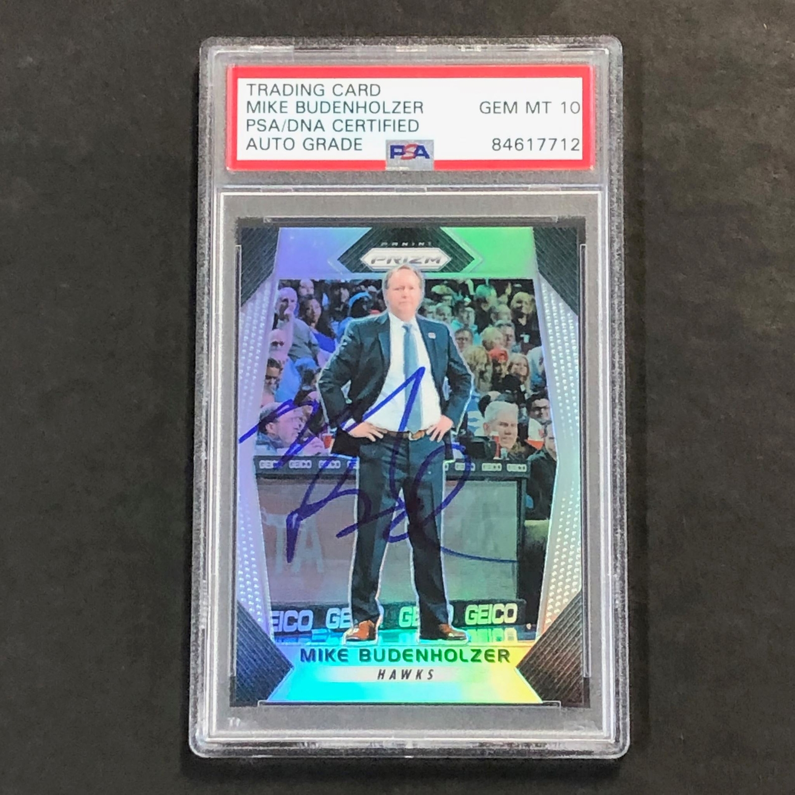 2017-18 Panini Prizm Silver #110 Mike Budenholzer Signed Card AUTO PSA Slabbed H