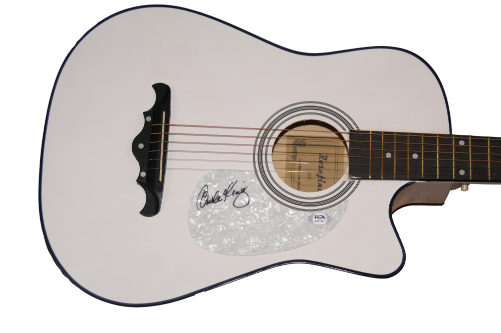 CAROLE KING SIGNED AUTOGRAPH FULL SIZE ACOUSTIC GUITAR - TAPESTRY SINGER PSA COA