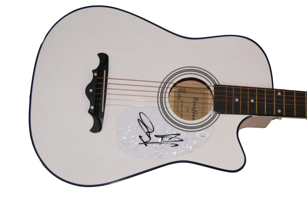 MADDIE & TAE SIGNED AUTOGRAPH FULL SIZE ACOUSTIC GUITAR - VERY RARE! JSA COA