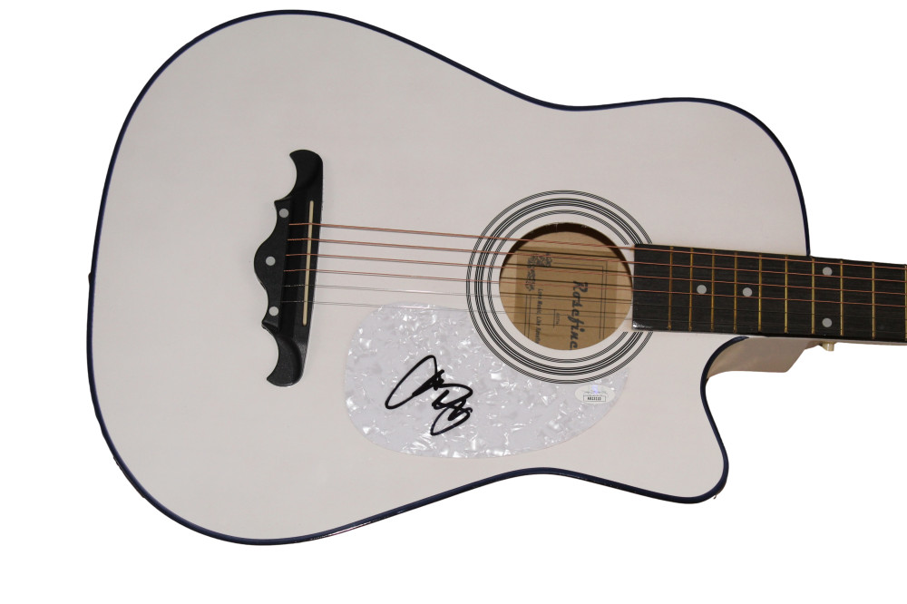 CHRIS YOUNG SIGNED AUTOGRAPH FULL SIZE ACOUSTIC GUITAR COUNTRY MUSIC STUD JSA