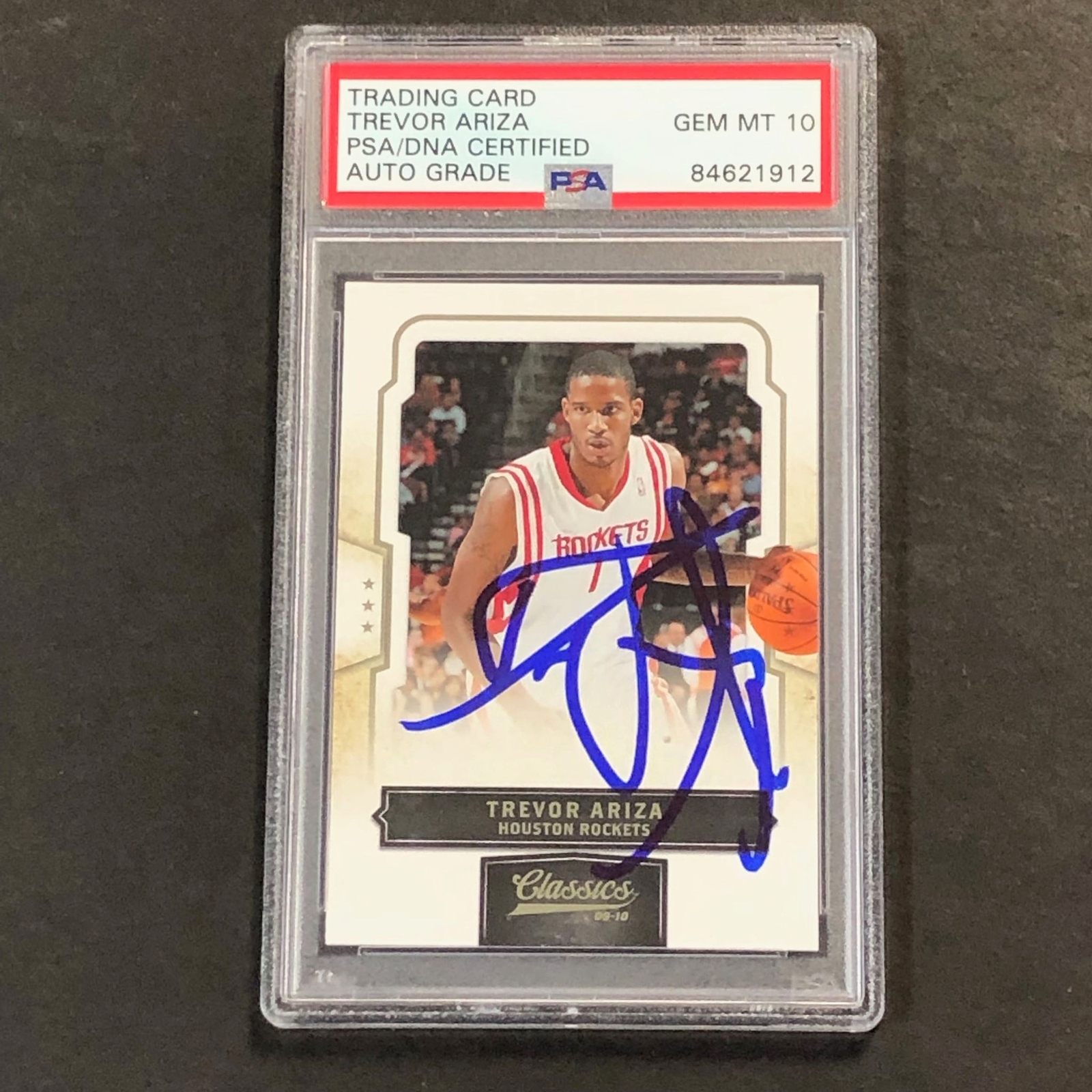 2009-2010 NBA PANINI CLASSICS #24 TREVOR ARIZA SIGNED CARD AUTO PSA SLABBED ROCK COLLECTIBLE MEMORABILIA