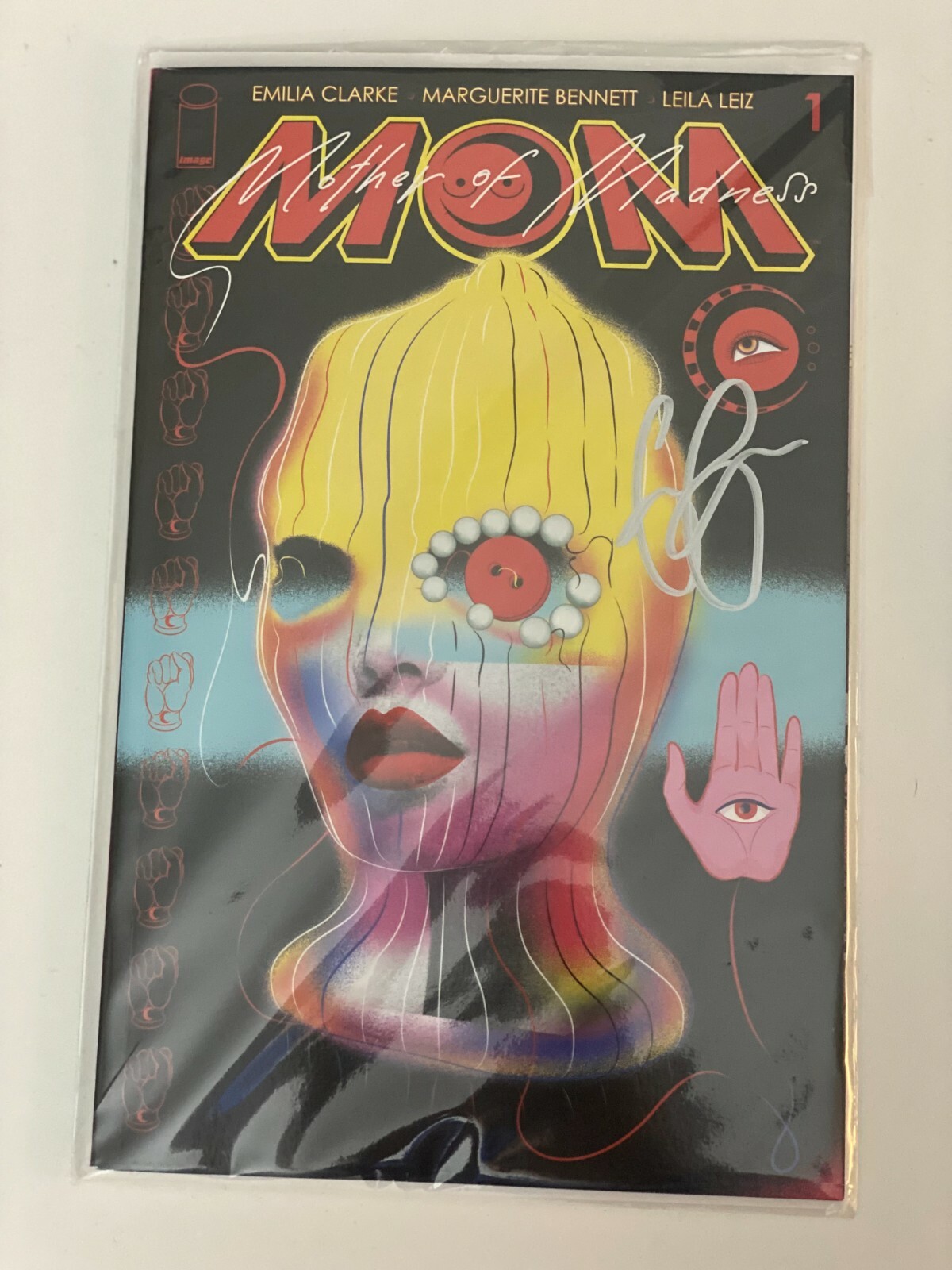 EMILIA CLARKE SIGNED MOTHER OF MADNESS COMIC BOOK AUTOGRAPH AUTO GAME THRONES