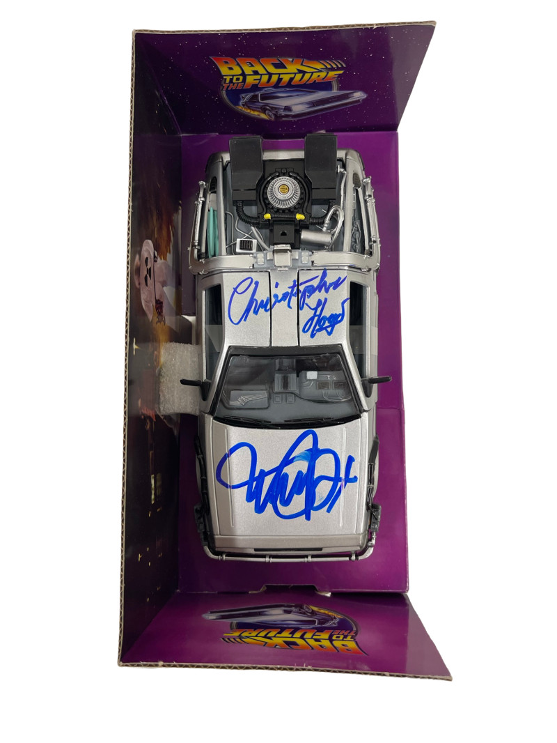 MICHAEL J FOX CHRISTOPHER LLOYD SIGNED BACK TO THE FUTURE 1:24 DELOREAN PSA 24
