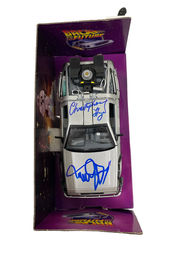 MICHAEL J FOX CHRISTOPHER LLOYD SIGNED BACK TO THE FUTURE 1:24 DELOREAN PSA 21