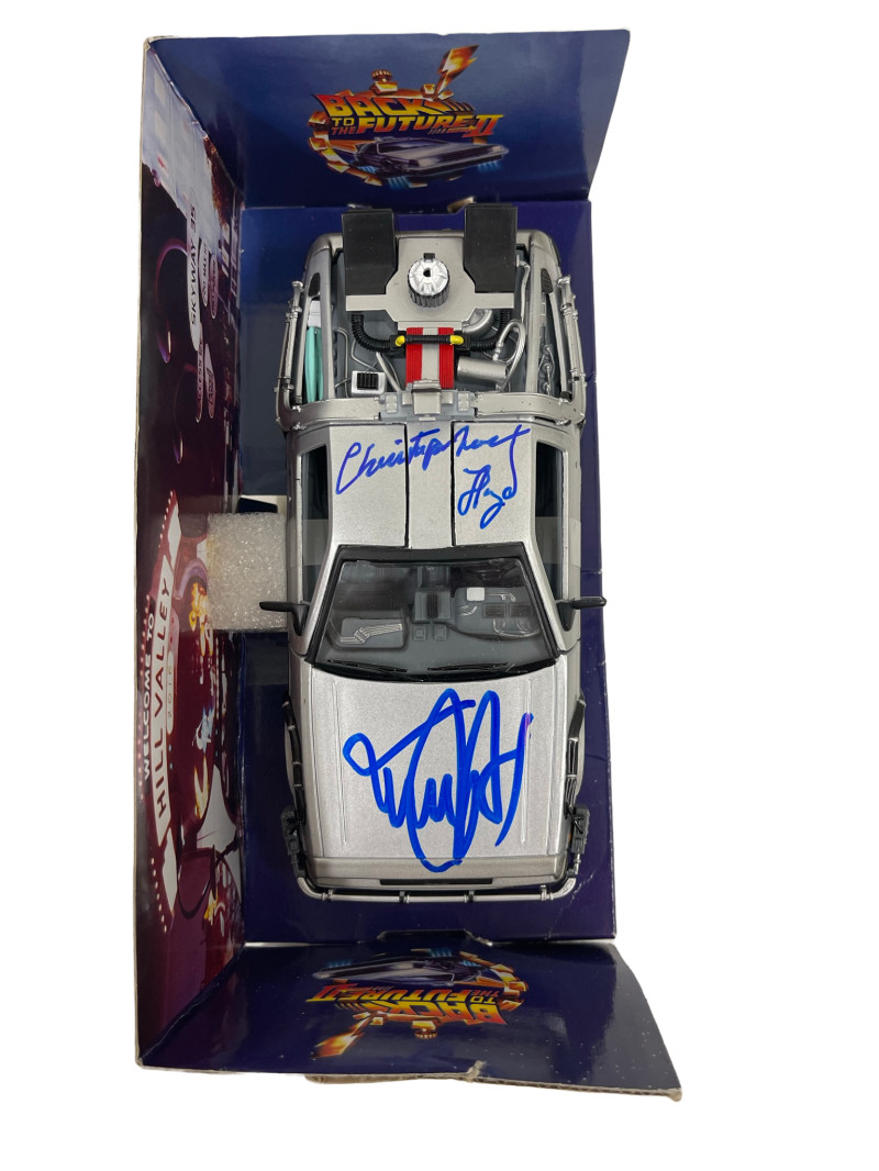 MICHAEL J FOX CHRISTOPHER LLOYD SIGNED BACK TO THE FUTURE 2 1:24 DELOREAN PSA 19