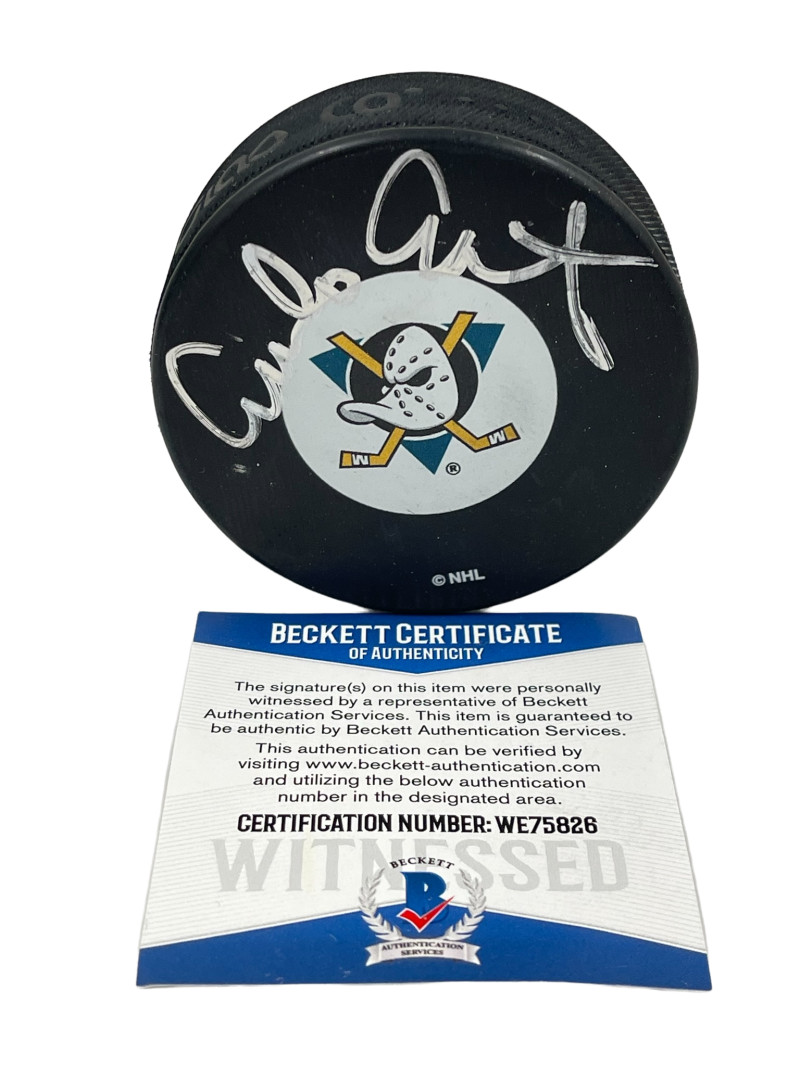 EMILIO ESTEVEZ SIGNED THE MIGHTY DUCKS HOCKEY PUCK AUTOGRAPH BECKETT WITNESS 13