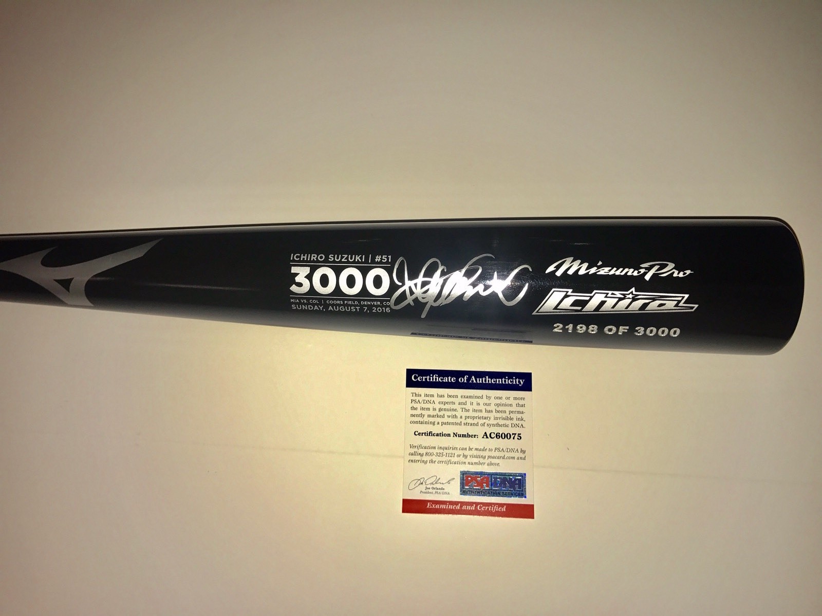 Ichiro Suzuki Hand Signed 3000 Hit Limited Edition Bat Marlins PSA DNA CERT