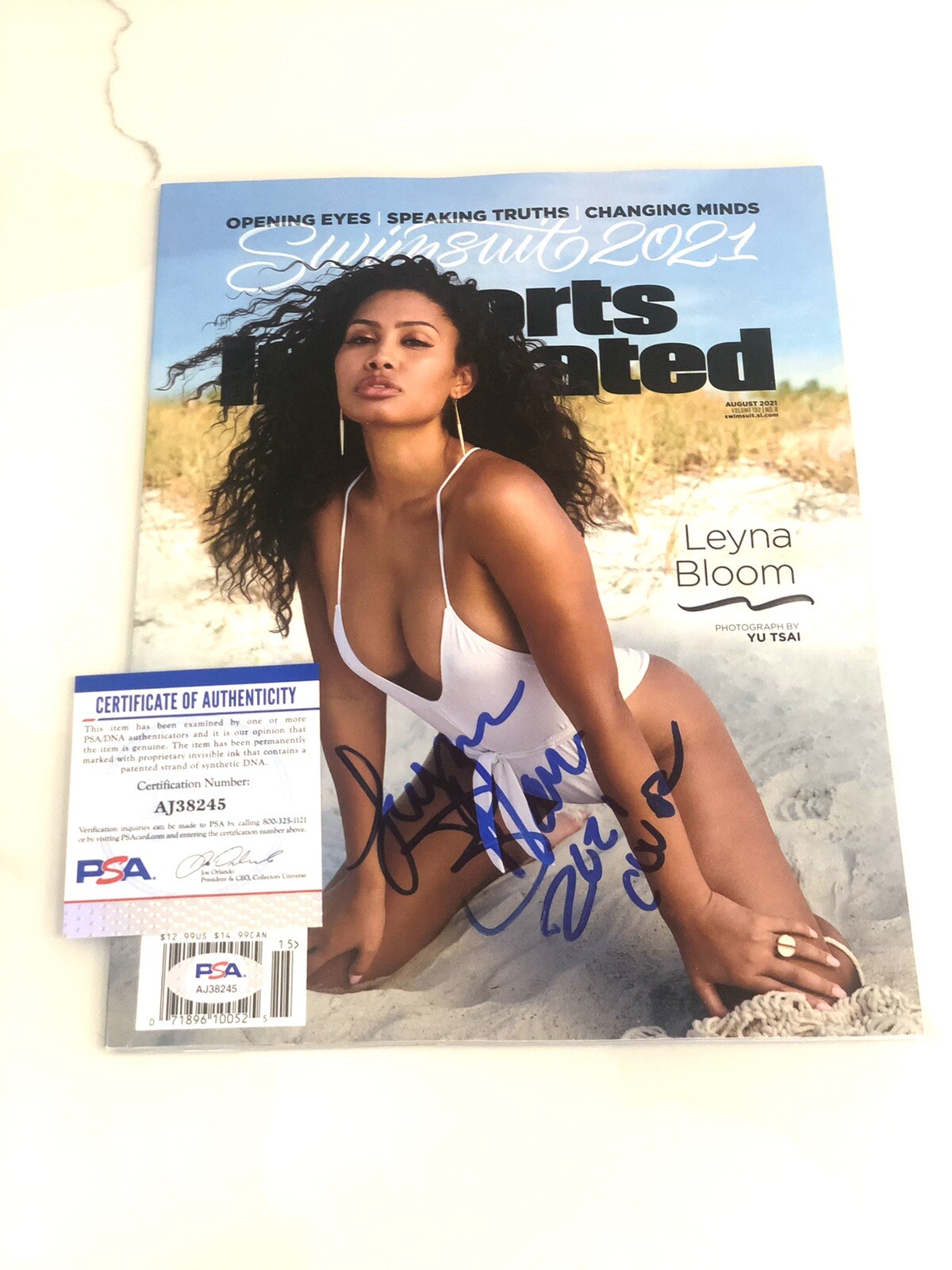 LEYNA BLOOM Hand Signed Sports Illustrated Swimsuit Full Mag PSA DNA CERT #4