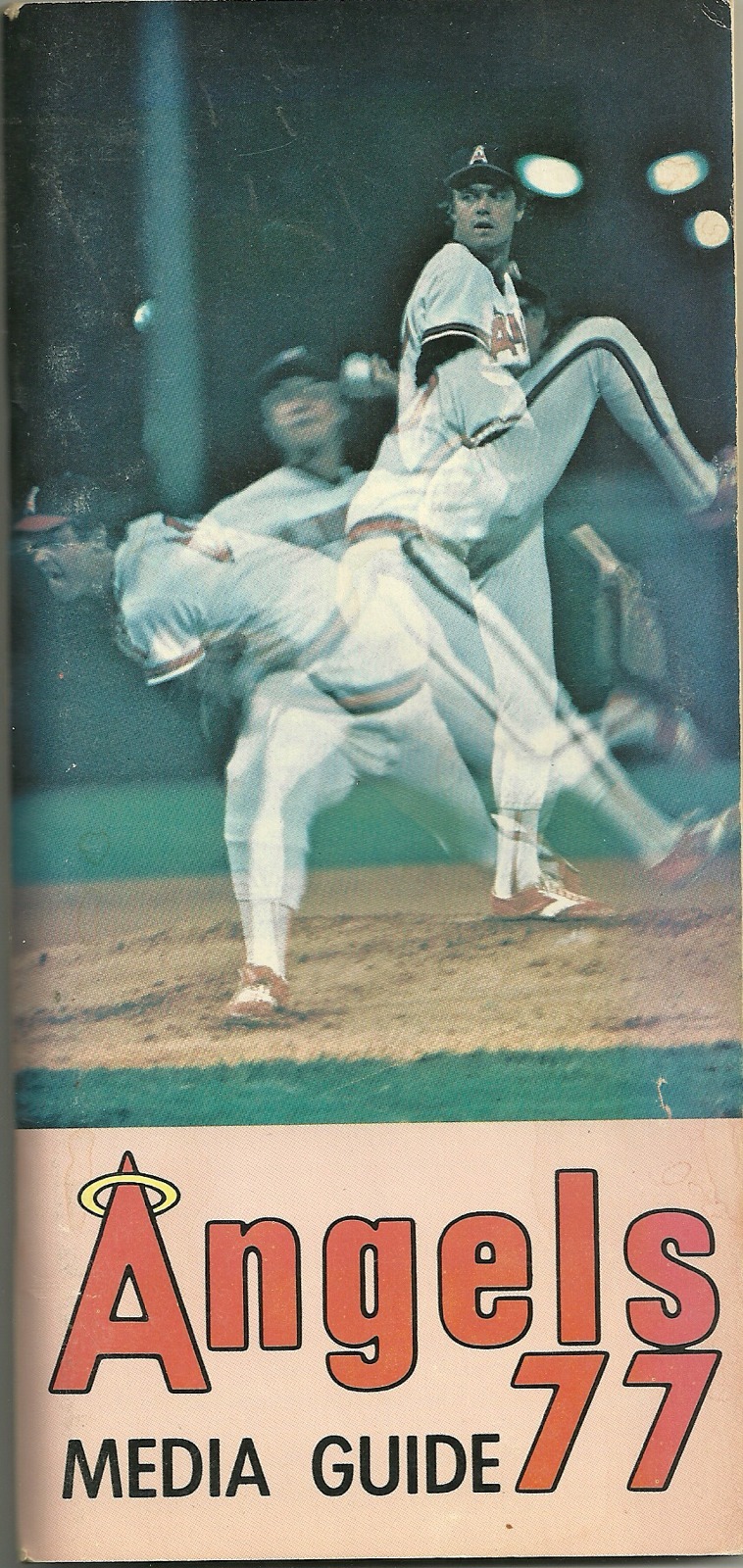 CALIFORNIA ANGELS MLB BASEBALL 1977 MEDIA GUIDE VINTAGE GREAT COLOR AUTHENTIC