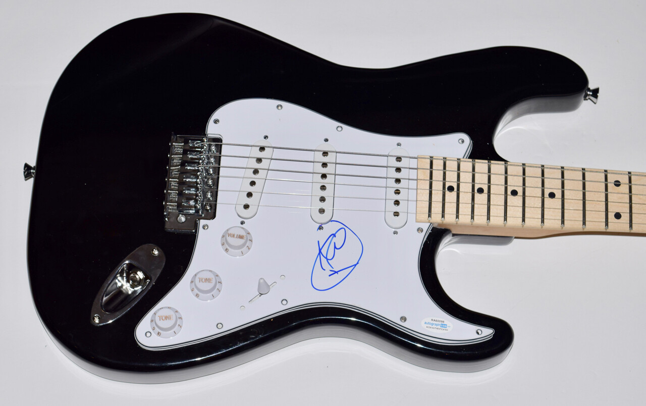MILEY CYRUS SIGNED AUTOGRAPHED ELECTRIC GUITAR ACOA COA COLLECTIBLE MEMORABILIA