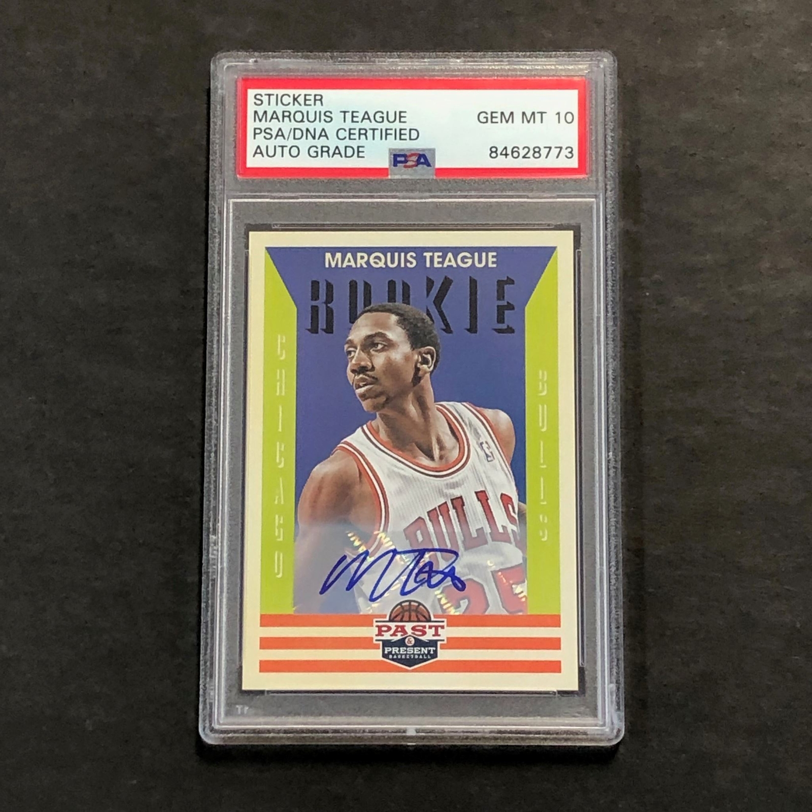 2012-13 Panini Past & Present #238 Marquis Teague Signed Card AUTO 10 PSA Slabbe