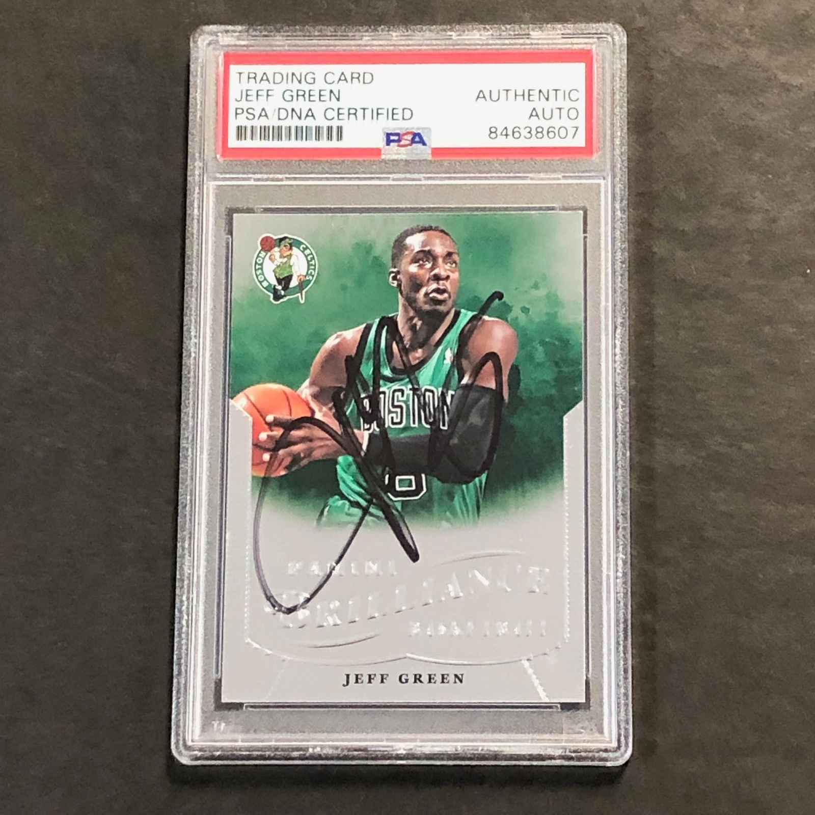 2012-13 Panini Brilliance #13 Jeff Green Signed Card AUTO PSA/DNA Slabbed Celtic