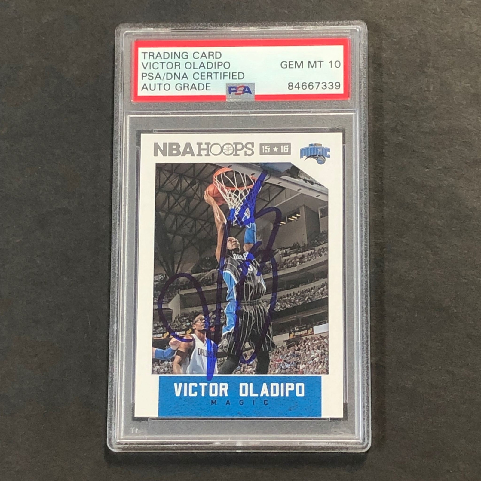 2015-16 NBA Hoops #210 Victor Oladipo Signed Card AUTO PSA/DNA Slabbed Magic