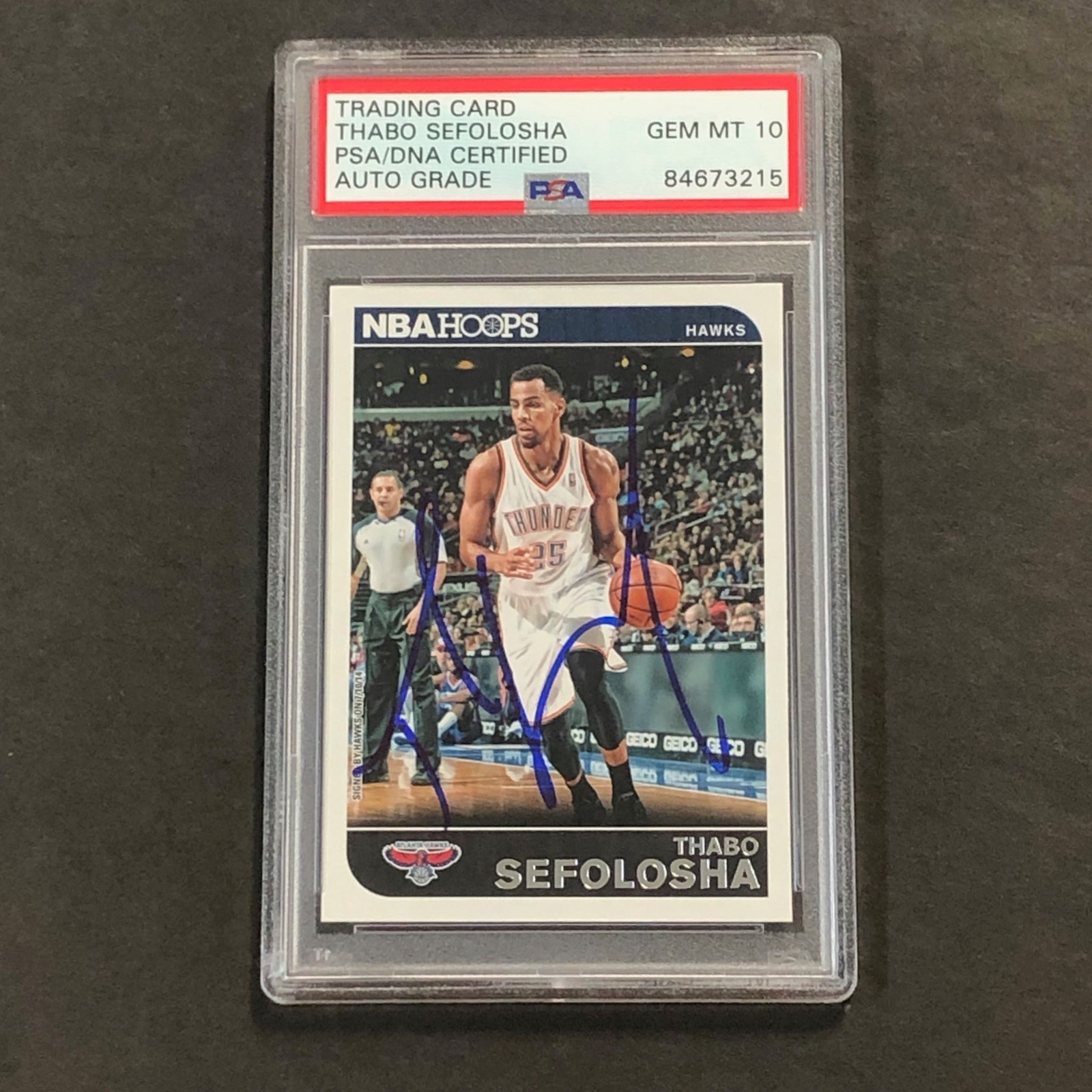 2014-15 NBA Hoops #149 Thabo Sefolosha Signed Card Auto GRADE 10 PSA/DNA Slabbed