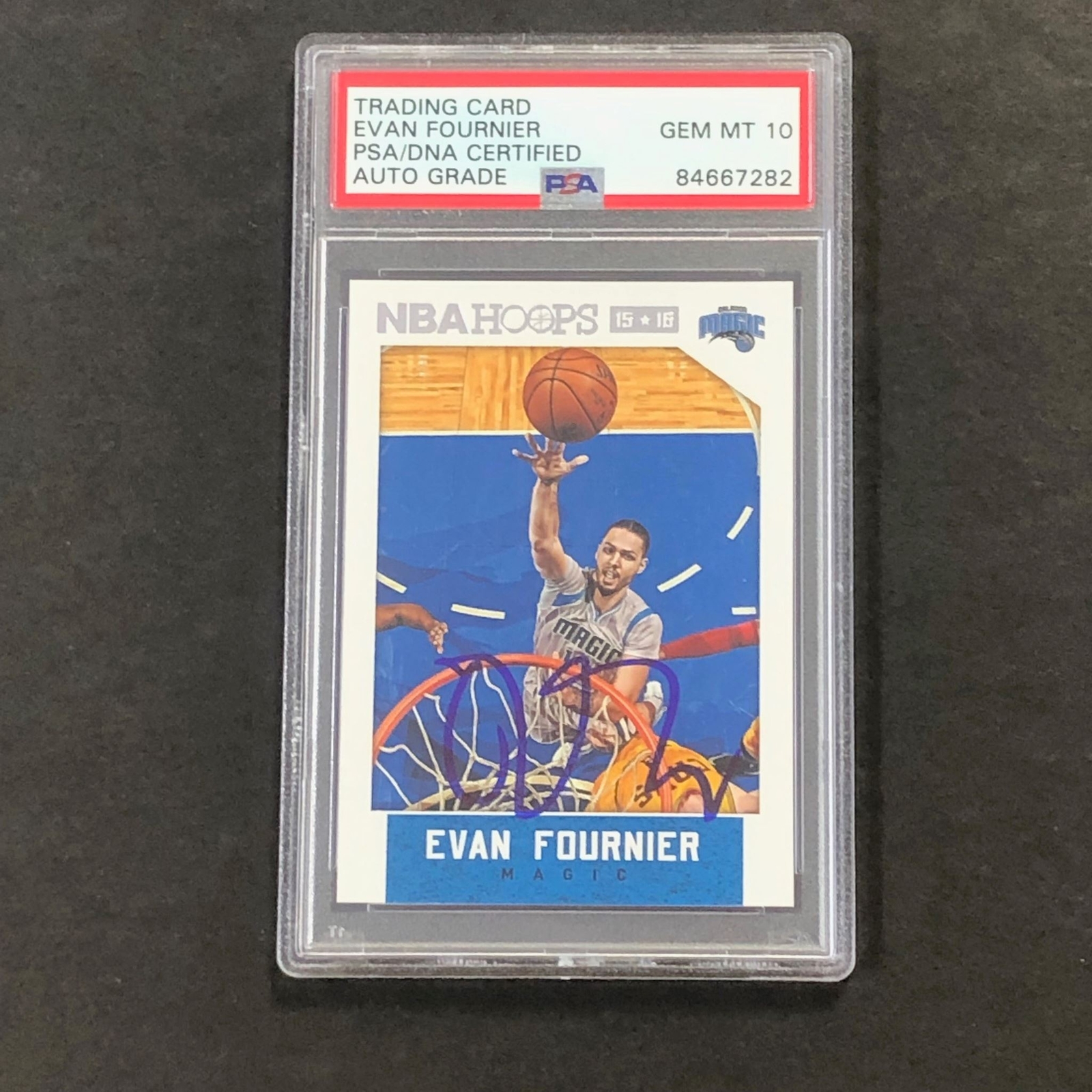 2015 Panini NBA Hoops #11 Evan Fournier Signed Card AUTO 10 PSA Slabbed