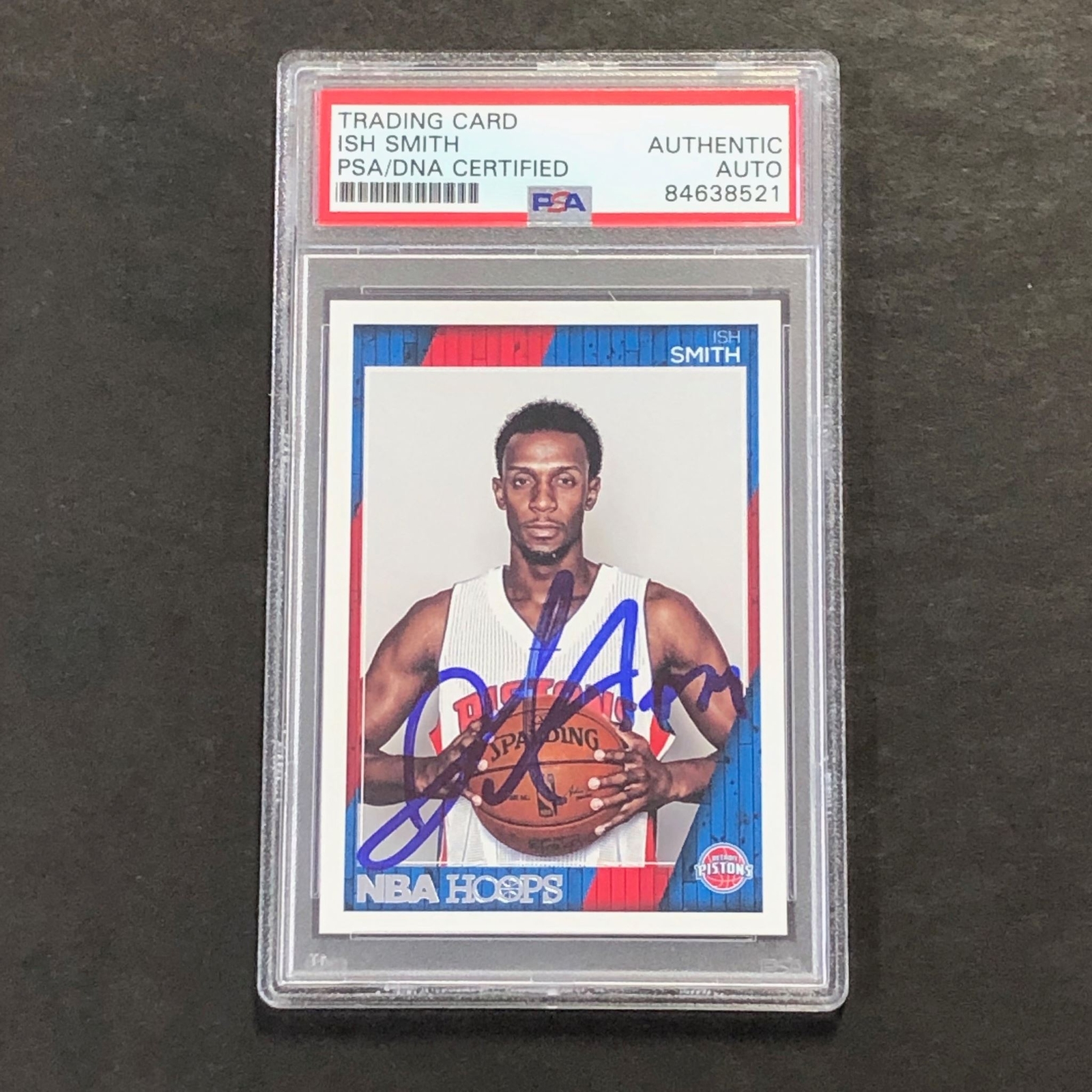 2016-17 NBA Hoops #5 Ish Smith Signed Card AUTO PSA Slabbed Pistons