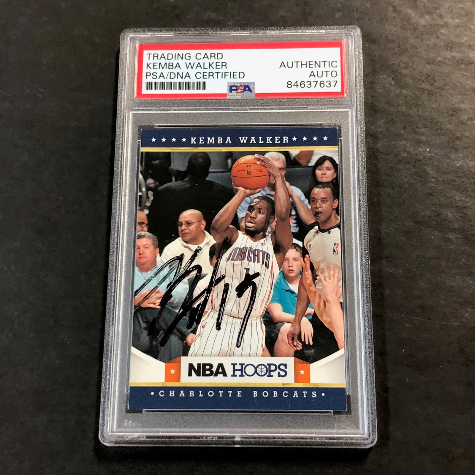 2012-13 NBA Hoops #230 Kemba Walker Signed Card AUTO PSA Slabbed Bobcats