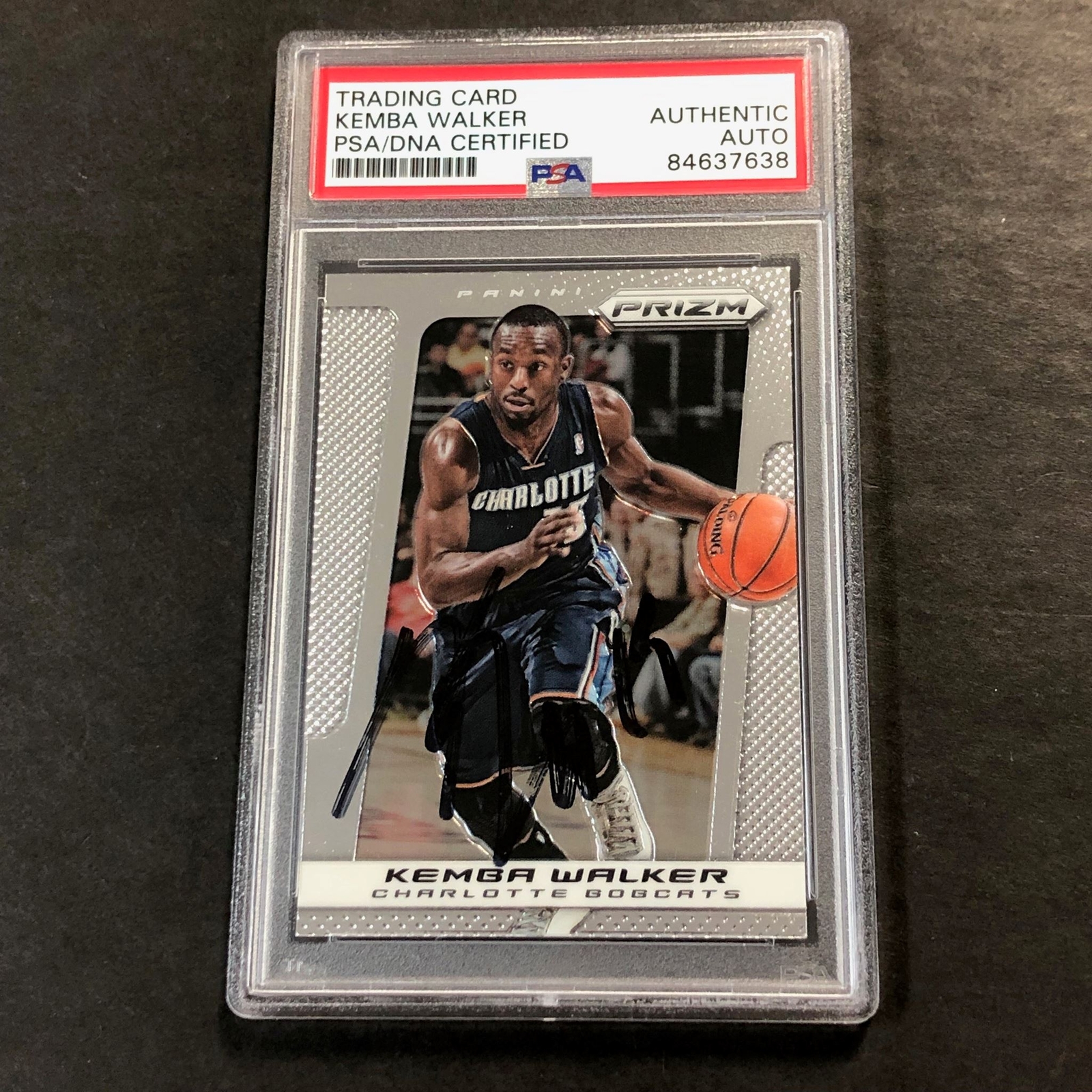2013-14 Panini Prizm #159 Kemba Walker Signed Card AUTO PSA Slabbed Bobcats