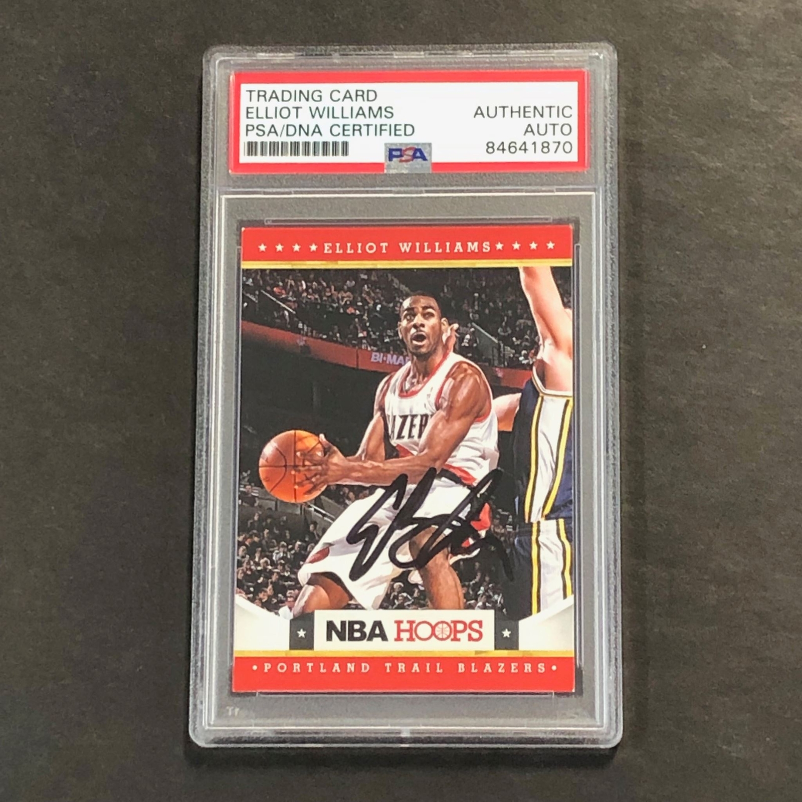 2012-13 Panini NBA Hoops #260 Elliot Williams Signed Card AUTO PSA Slabbed Blaze