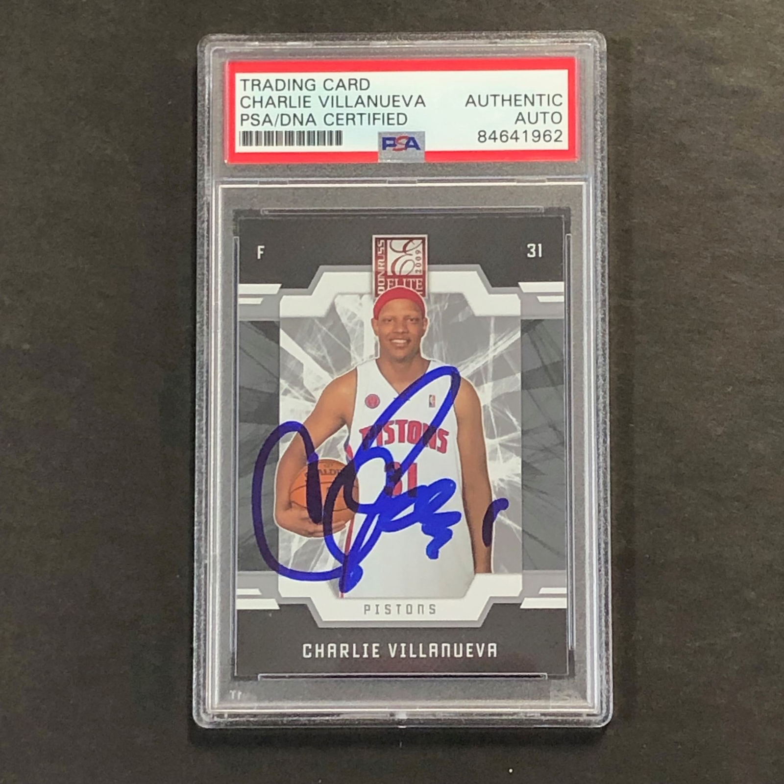 2009-10 Panini Elite #30 Charlie Villanueva Signed Card AUTO PSA/DNA Slabbed Pis