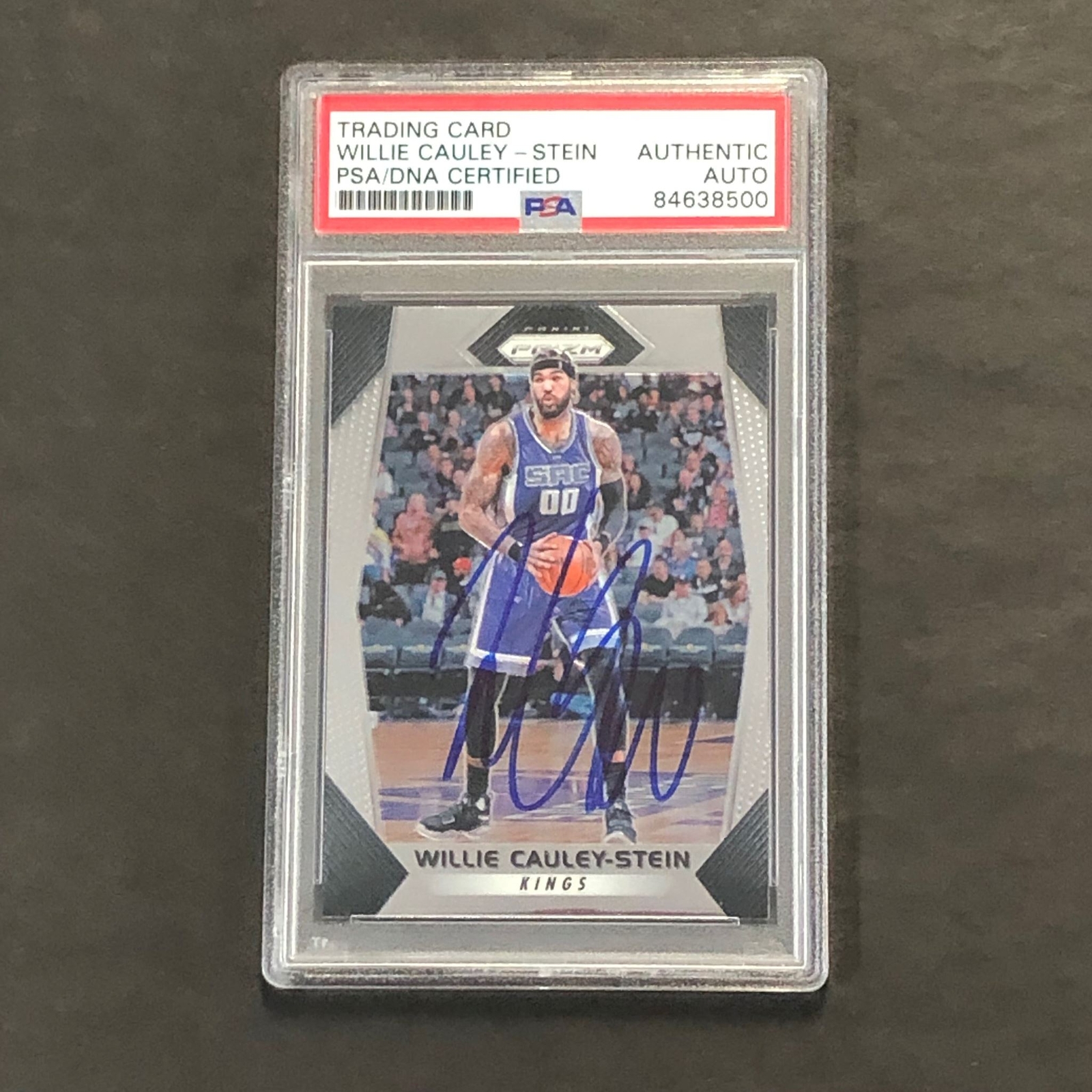 2017-18 Panini Prizm #29 Willie Cauley-Stein Signed Card AUTO PSA Slabbed Kings