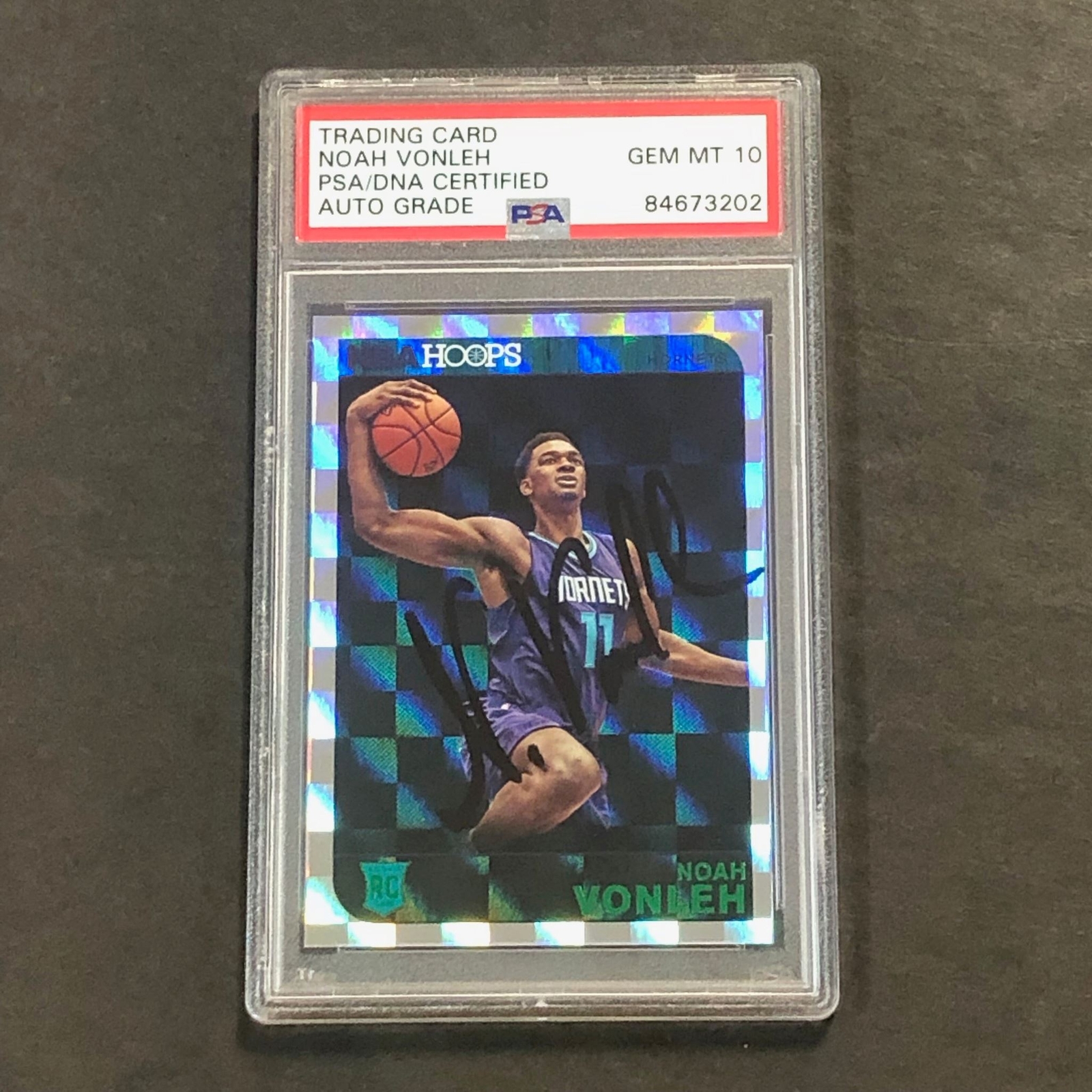 2014-15 NBA Hoops #269 Noah Vonleh Signed Card AUTO 10 PSA/DNA Slabbed RC