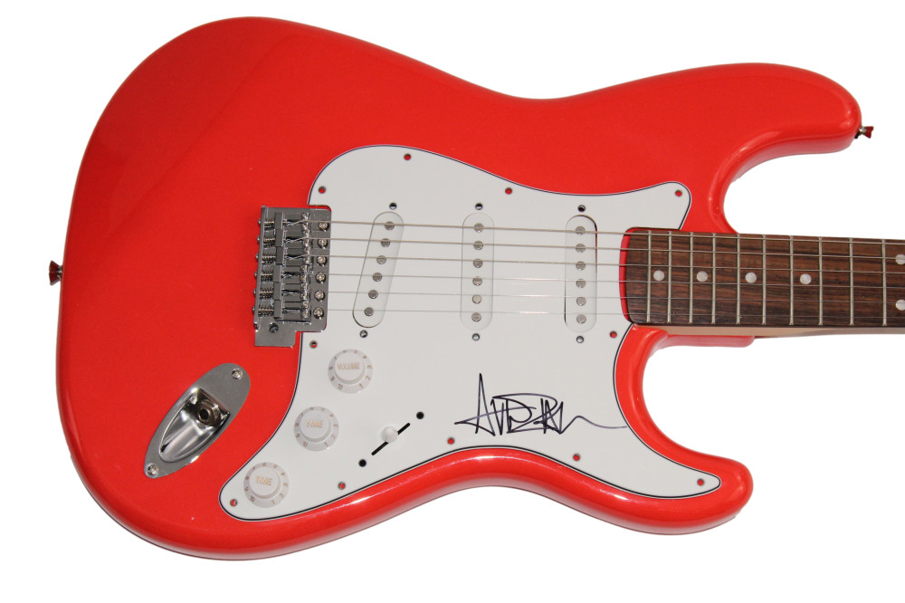 AVRIL LAVIGNE SIGNED AUTOGRAPH FENDER ELECTRIC GUITAR UNDER MY SKIN LET GO JSA
