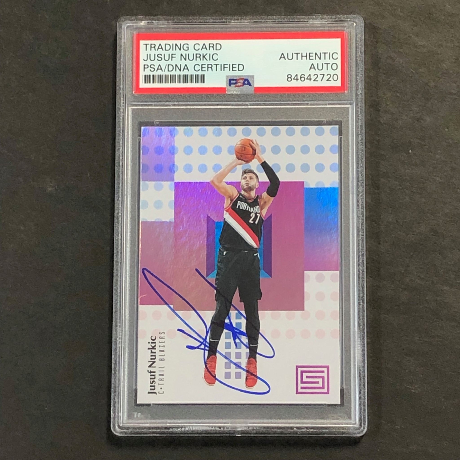 2017-18 Panini Status #15 Jusuf Nurkic Signed AUTO PSA Slabbed Trail Blazers