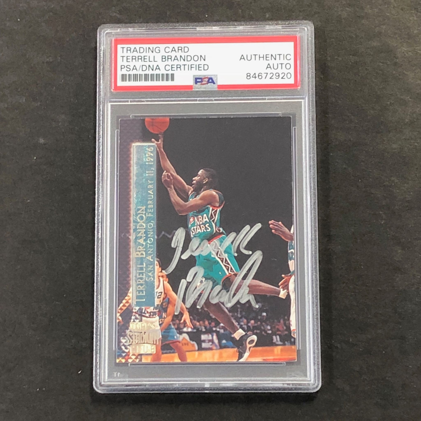 1996 Topps Shining Moments #14 Terrell Brandon Signed Card AUTO PSA/DNA Slabbed