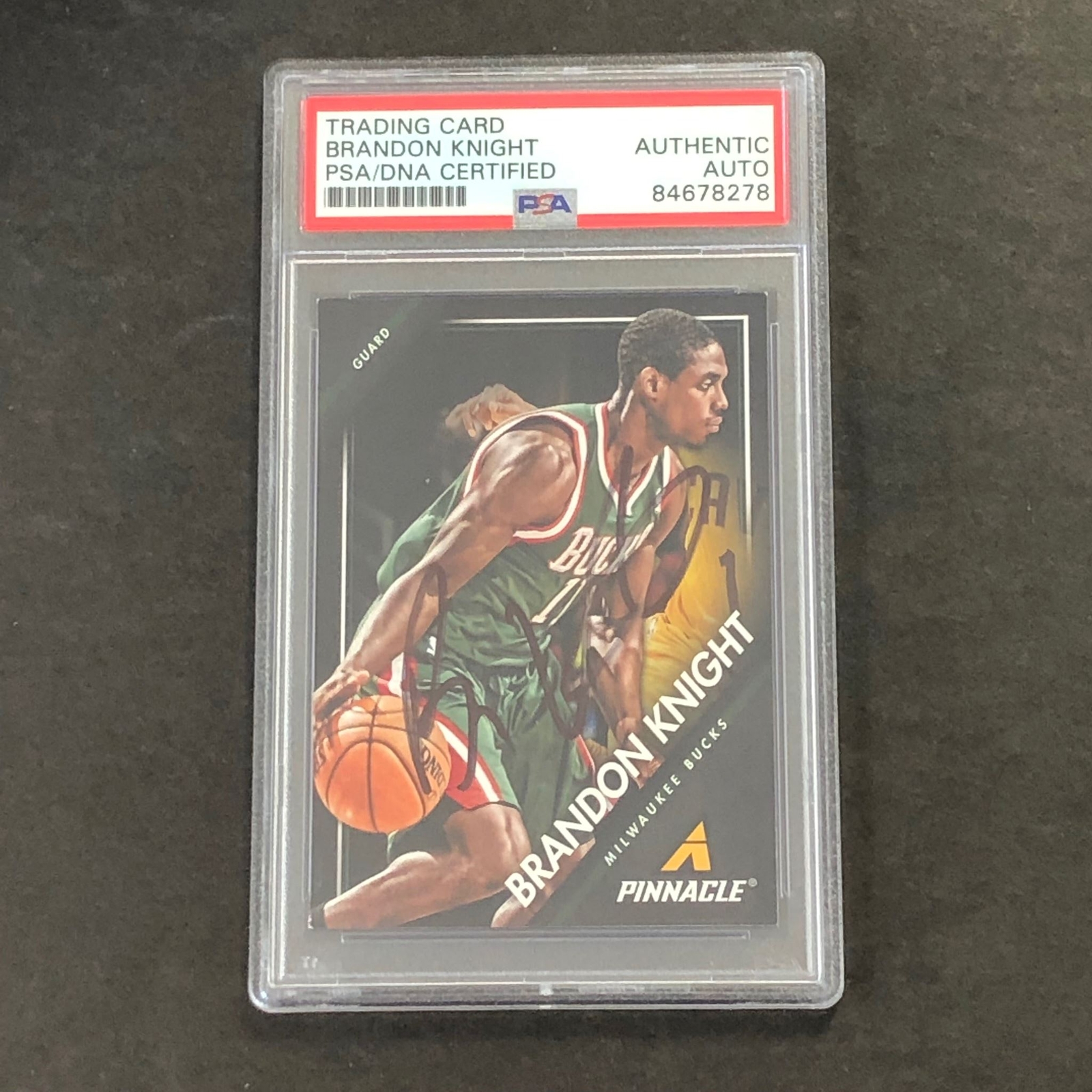 2013-14 Panini Pinnacle #93 Brandon Knight Signed Card AUTO PSA Slabbed Bucks