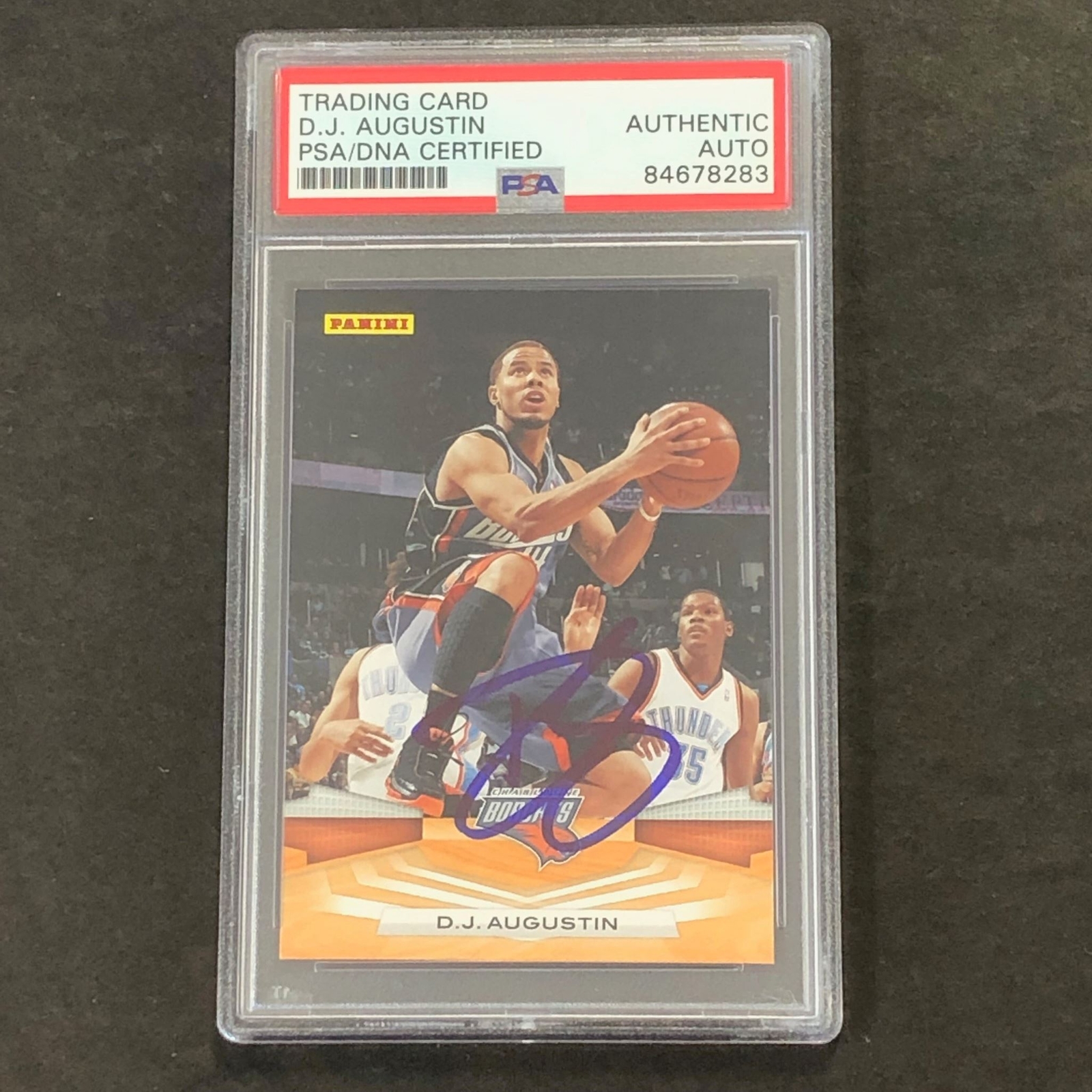 2009-10 PANINI BASKETBALL #115 D.J. AUGUSTIN SIGNED CARD AUTO PSA SLABBED BOBCAT COLLECTIBLE MEMORABILIA