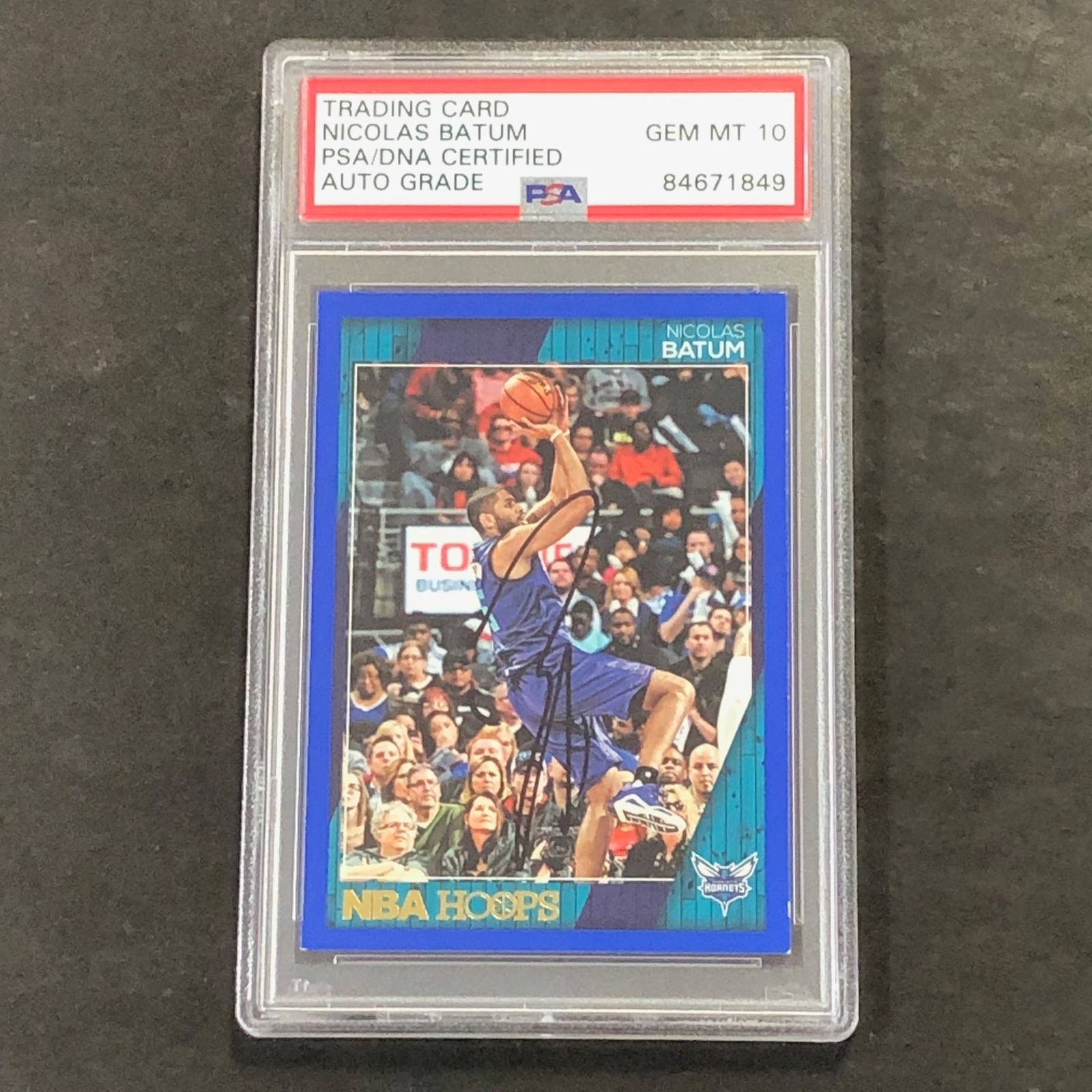 2016-17 NBA Hoops #53 Nicolas Batum Signed Card AUTO Grade 10 PSA Slabbed Hornet