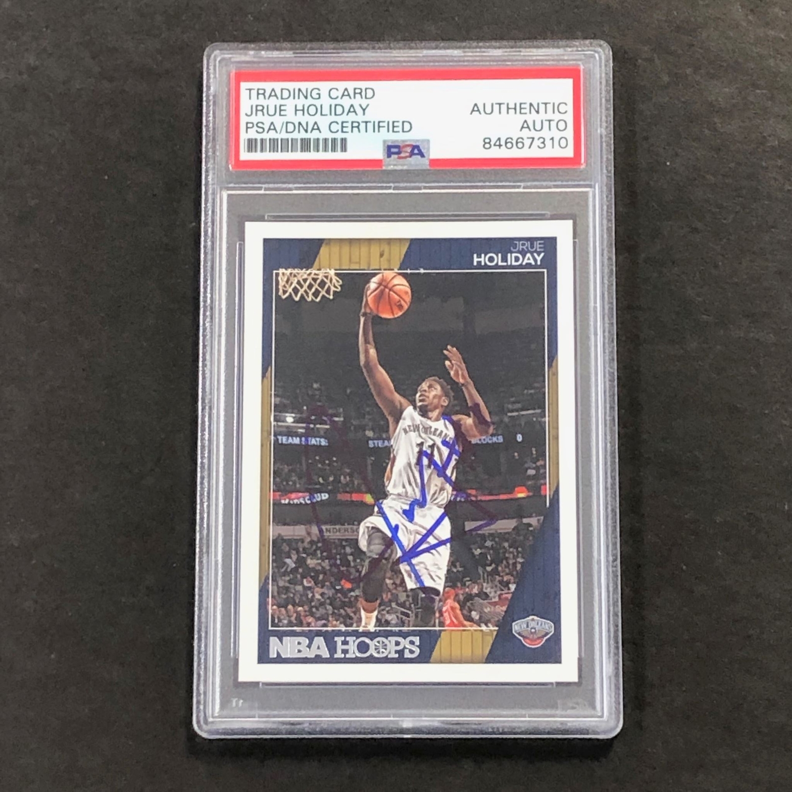 2016-17 NBA HOOPS #102 Jrue Holiday Signed Card AUTO PSA Slabbed Pelicans