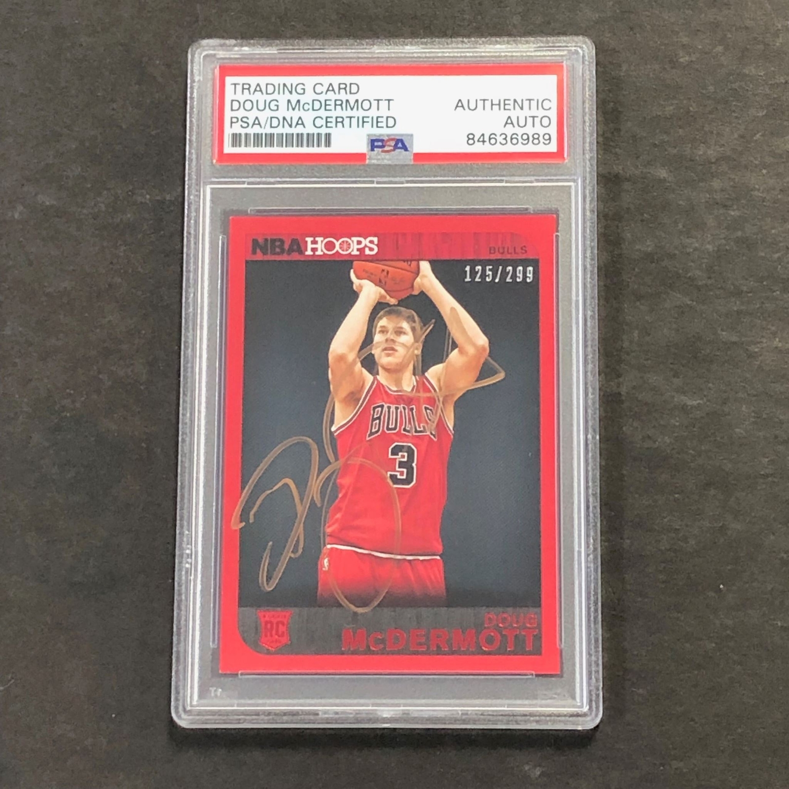 2014-15 NBA Hoops #271 Doug McDermott RC Signed Card AUTO PSA Slabbed