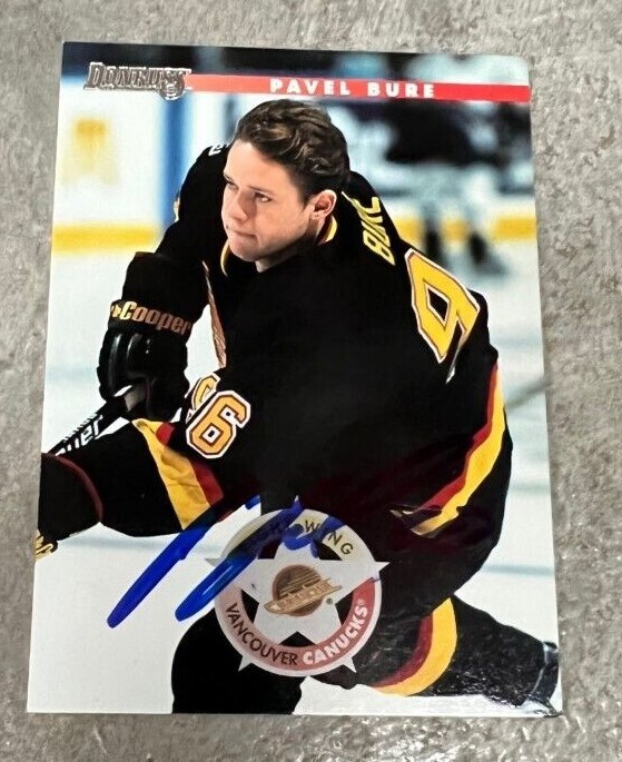 Pavel Bure signed autographed 1996-97 Donruss Canucks Hockey Card #65