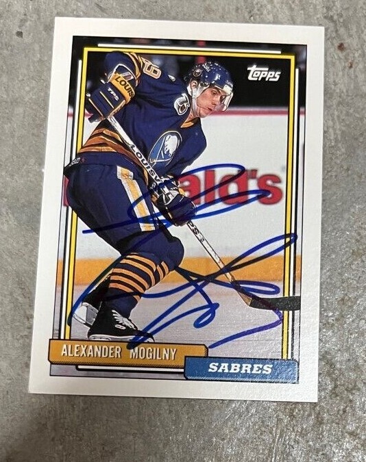 Alexander Mogilny signed autographed 1992-1993 Topps Card Buffalo Sabres