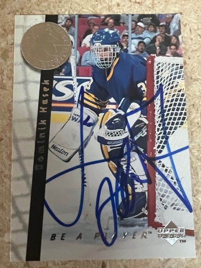 Dominik Hasek signed autographed 1995-96 Upper Deck Be A Player Hockey #192