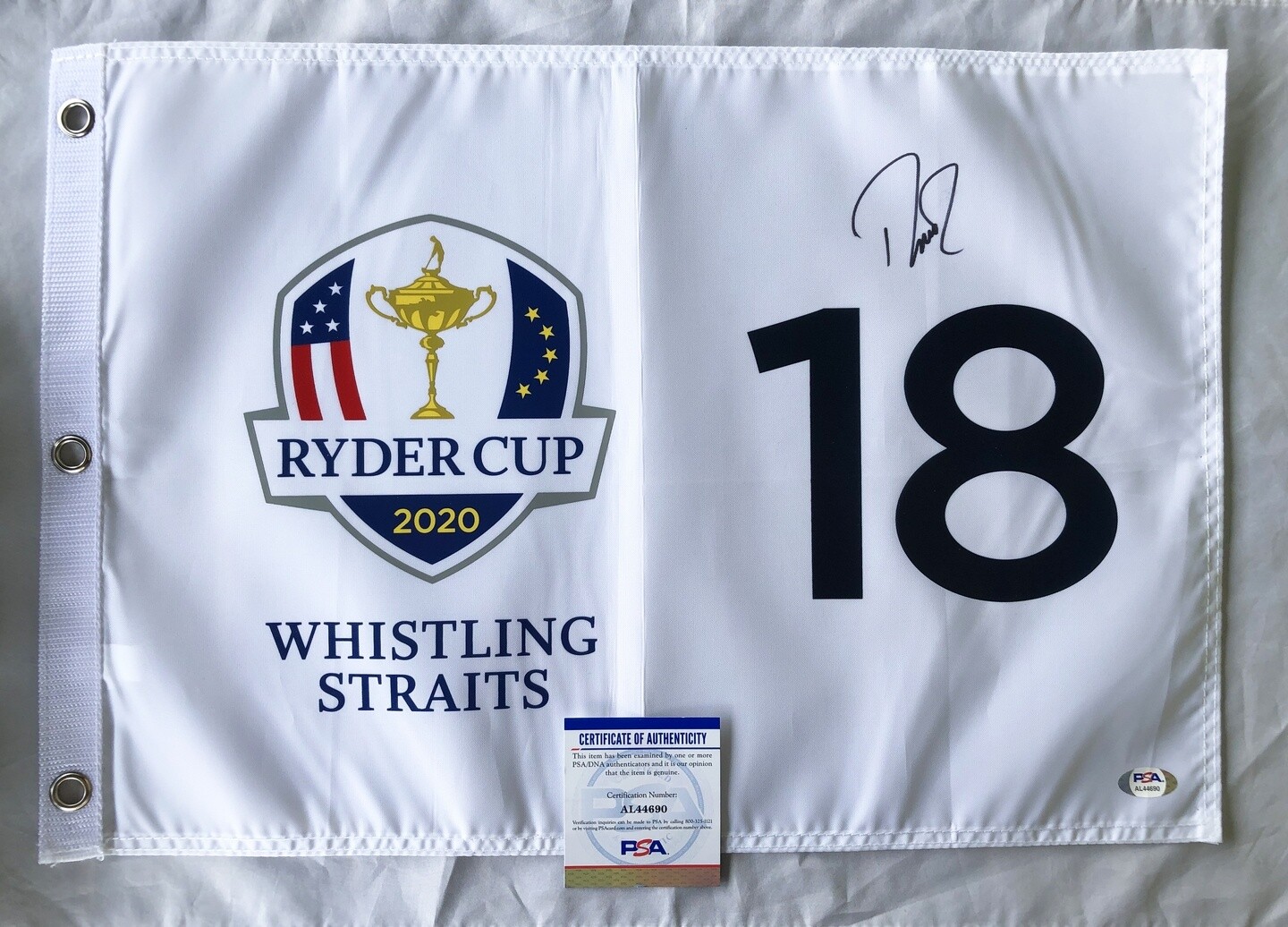 Davis Love III Signed 2020 Ryder Cup Flag PSA/DNA COA