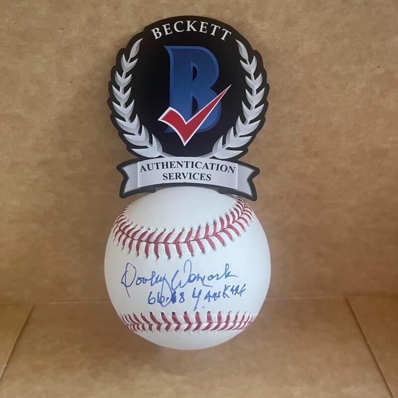 DOOLEY WOMACK 68-69 YANKEES SIGNED AUTO M.L. BASEBALL BECKETT AUTHENTICATED