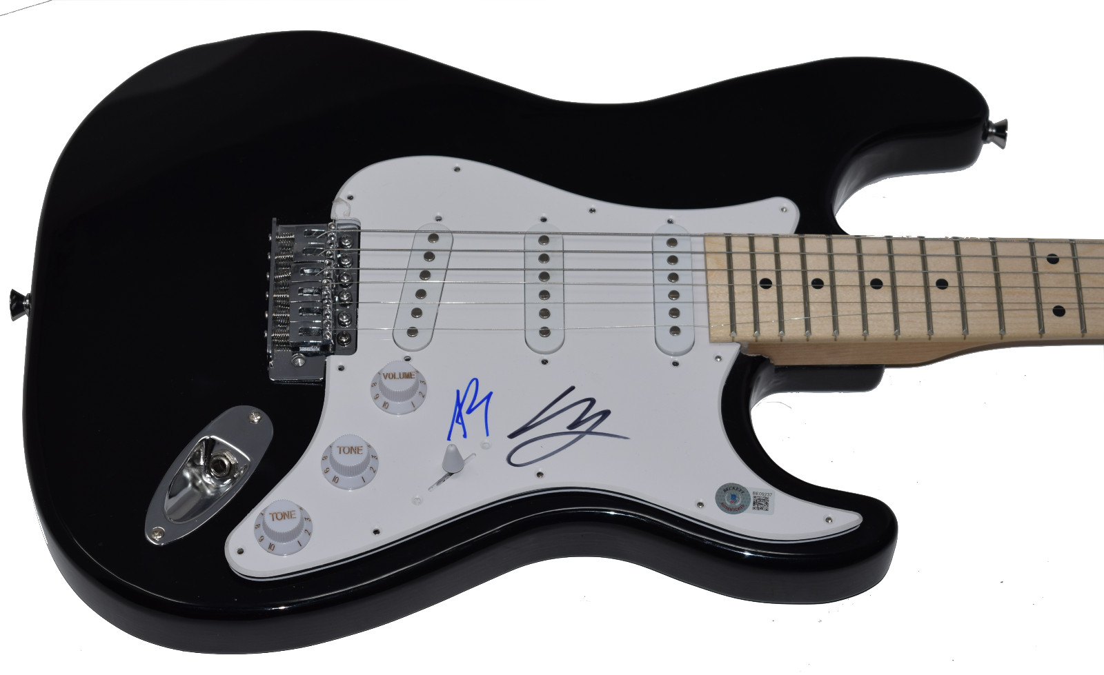 THE CHAINSMOKERS SIGNED ELECTRIC GUITAR ALEX PALL ANDREW TAGGART BECKETT COA COLLECTIBLE MEMORABILIA