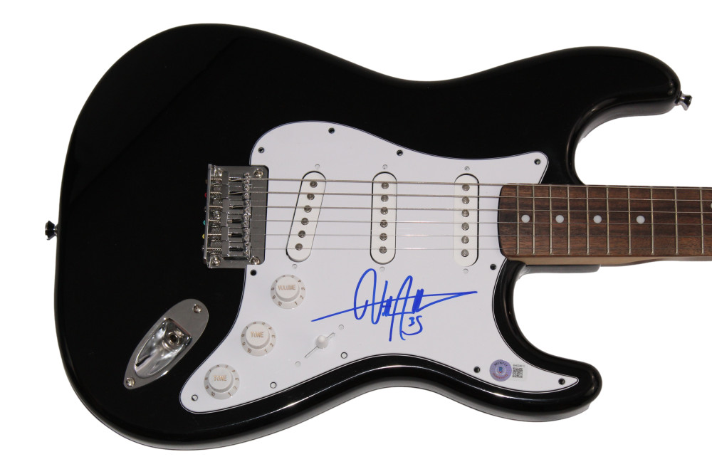 BILLY STRINGS SIGNED AUTOGRAPH BLACK FENDER ELECTRIC GUITAR - BECKETT COA