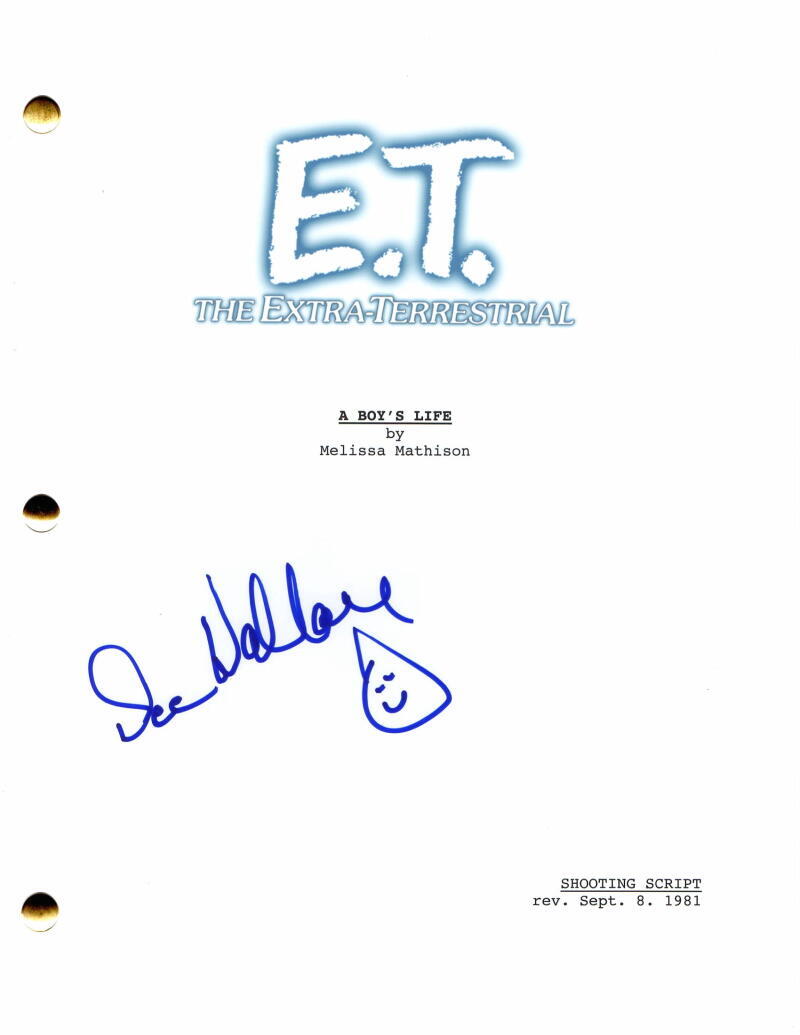 DEE WALLACE SIGNED AUTOGRAPH ET THE EXTRA-TERRESTRIAL FULL MOVIE SCRIPT - RARE!