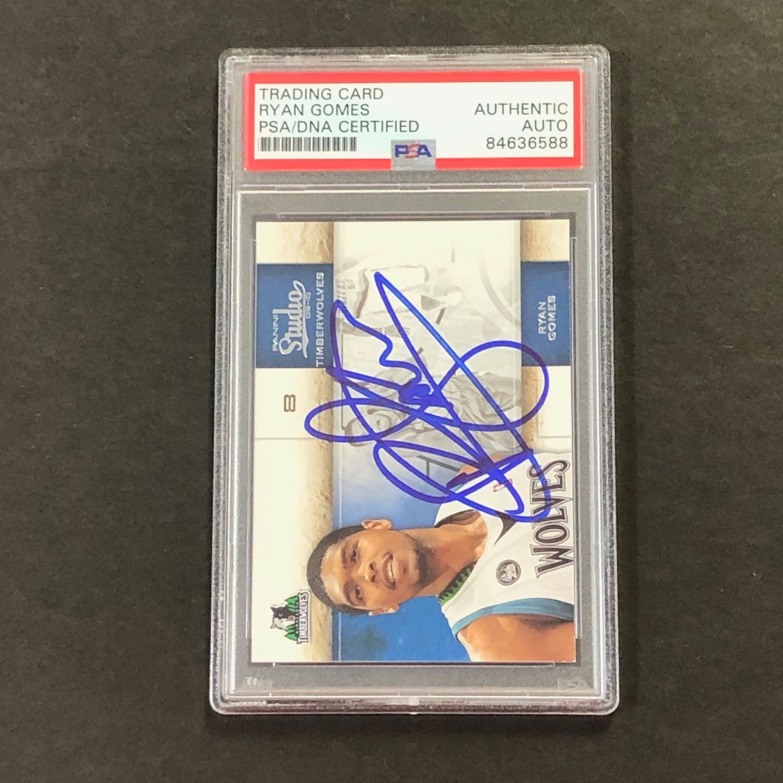2009-10 Panini Studio #42 Ryan Gomes Signed Card AUTO PSA Slabbed Timberwolves