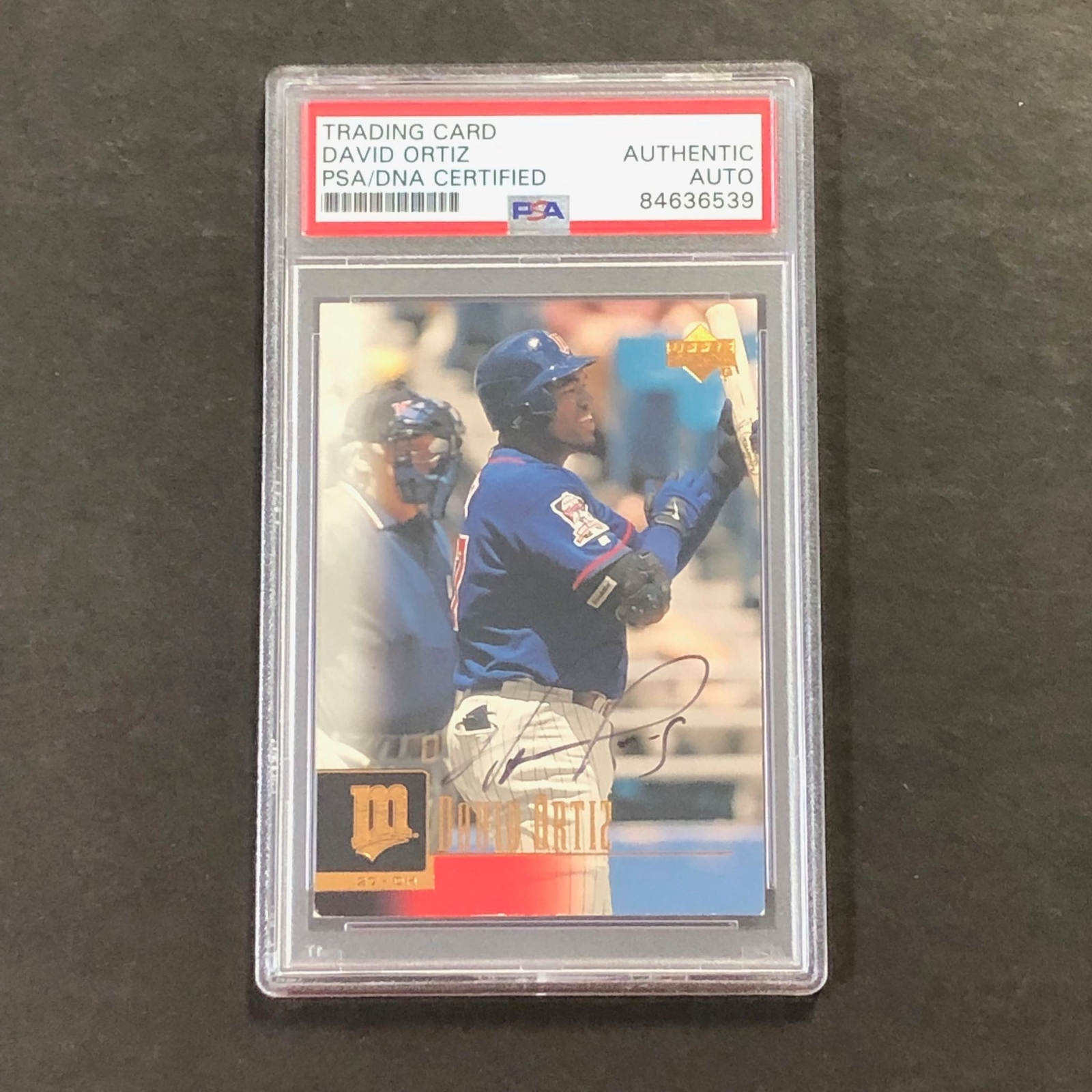 2000-01 Upper Deck #129 David Ortiz Signed Card AUTO PSA Slabbed Twins