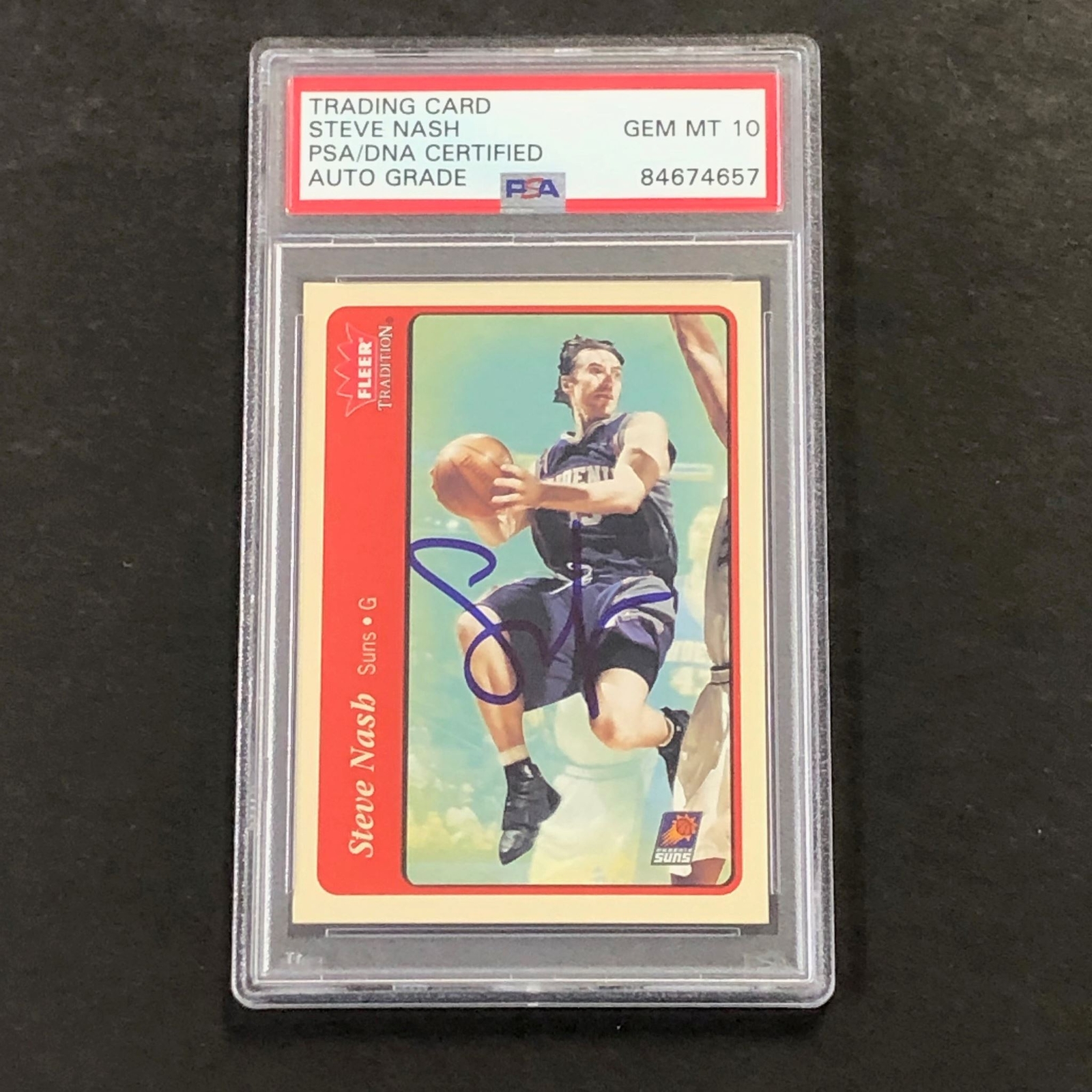 2004-05 Fleer Tradition #129 Steve Nash Signed Card AUTO 10 PSA Slabbed Suns