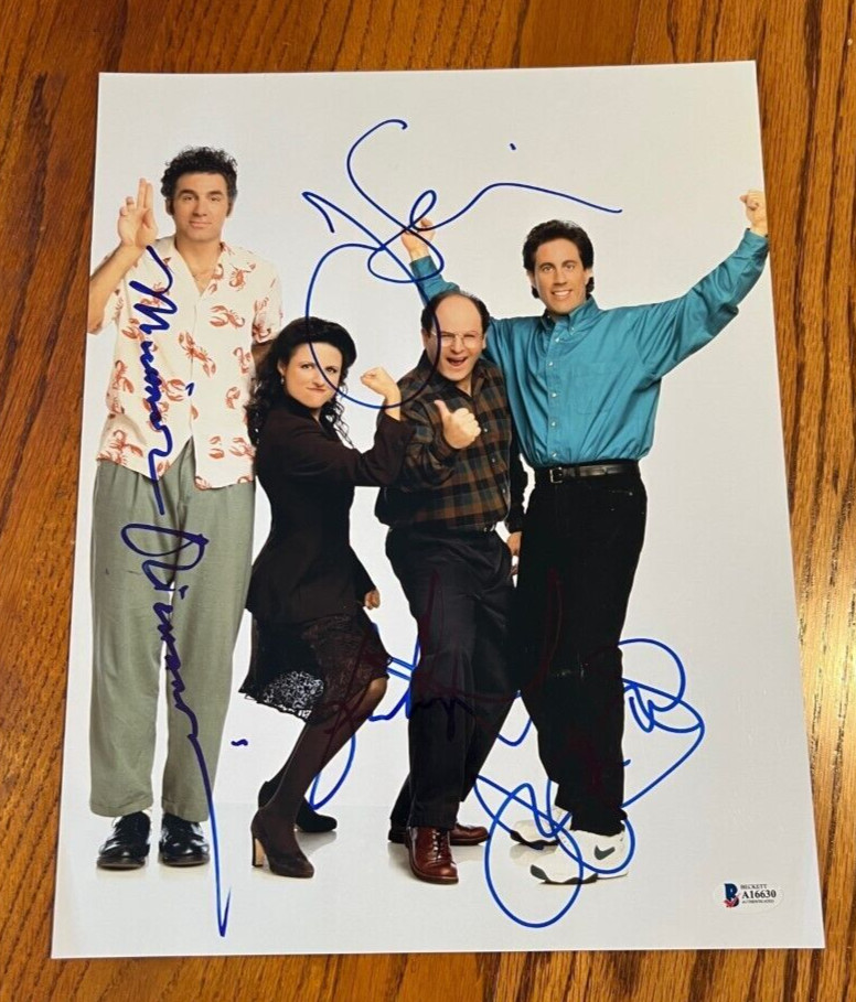 Seinfeld cast Michael Richards signed autographed 8x10 Photo Extremely Rare COA